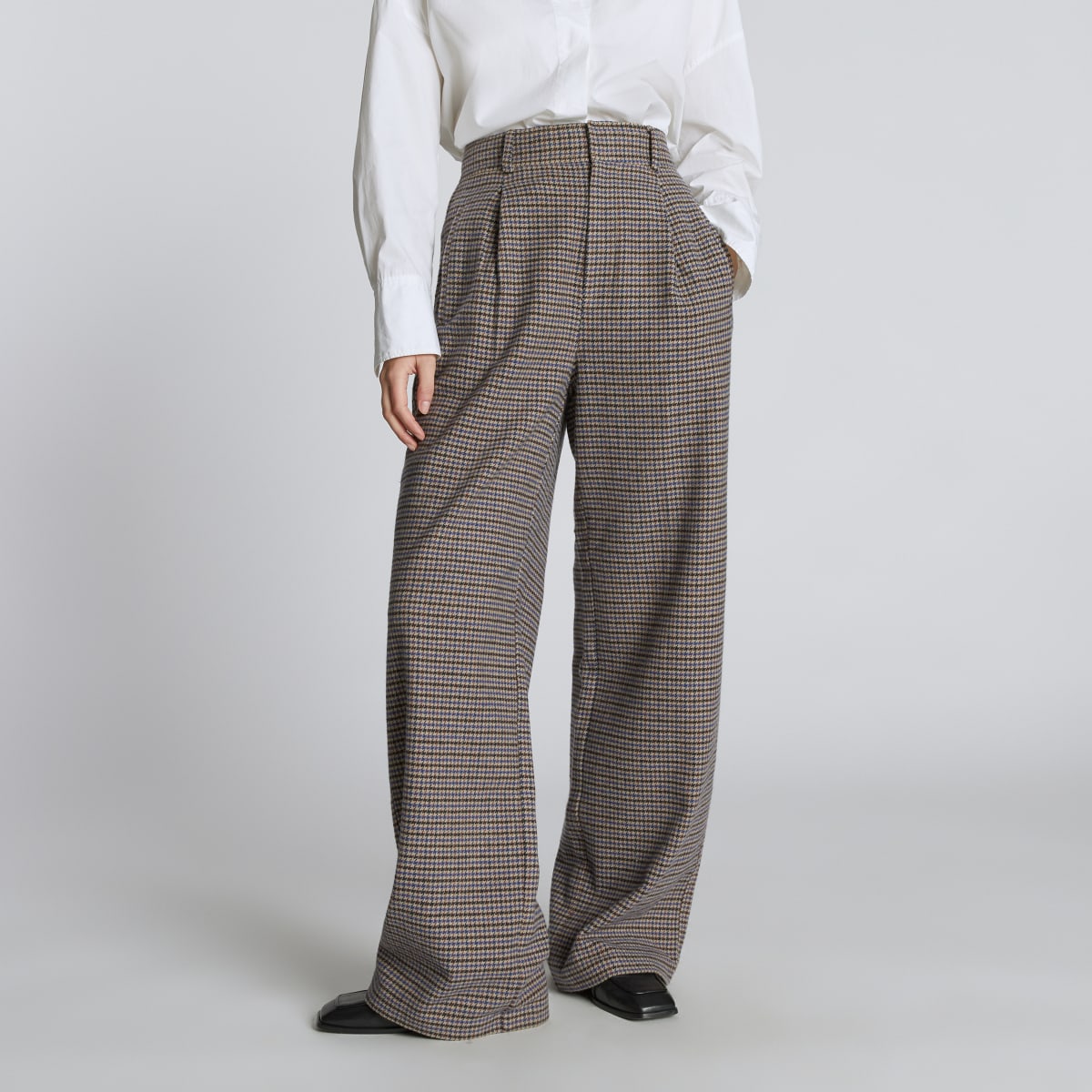 The ReWool Way-High Drape Pant