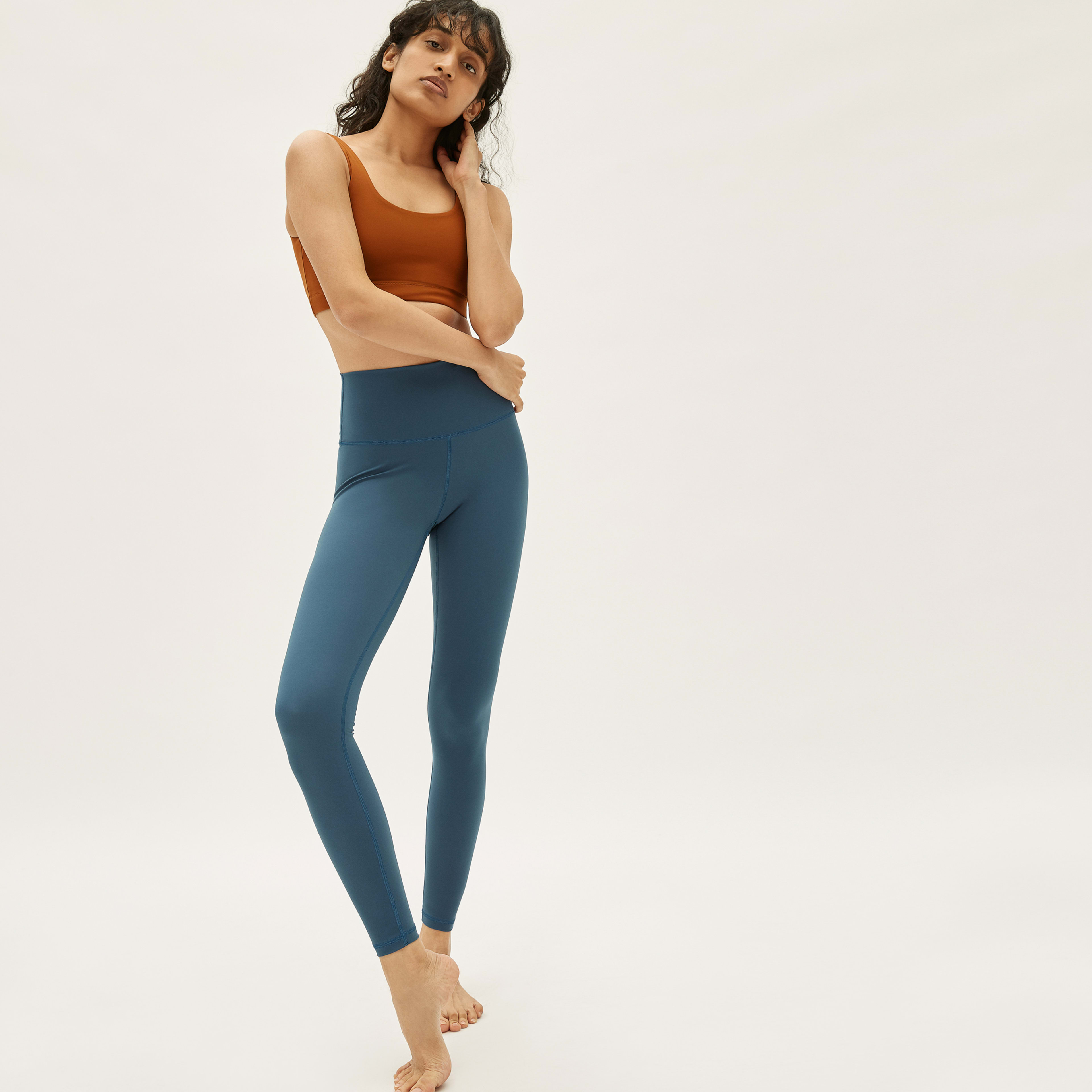 Everlane yoga pants 2025