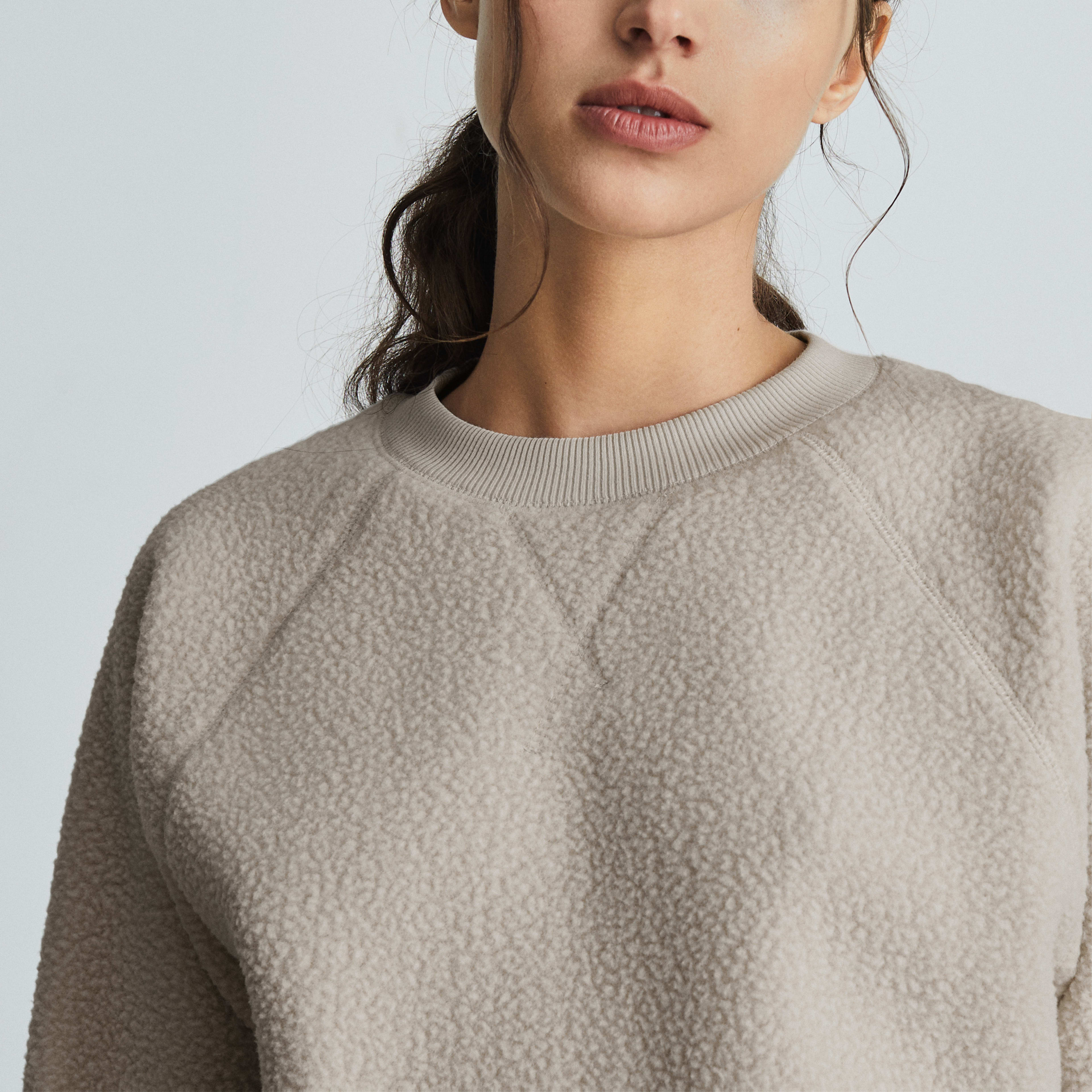 Everlane renew fleece raglan sweatshirt clearance