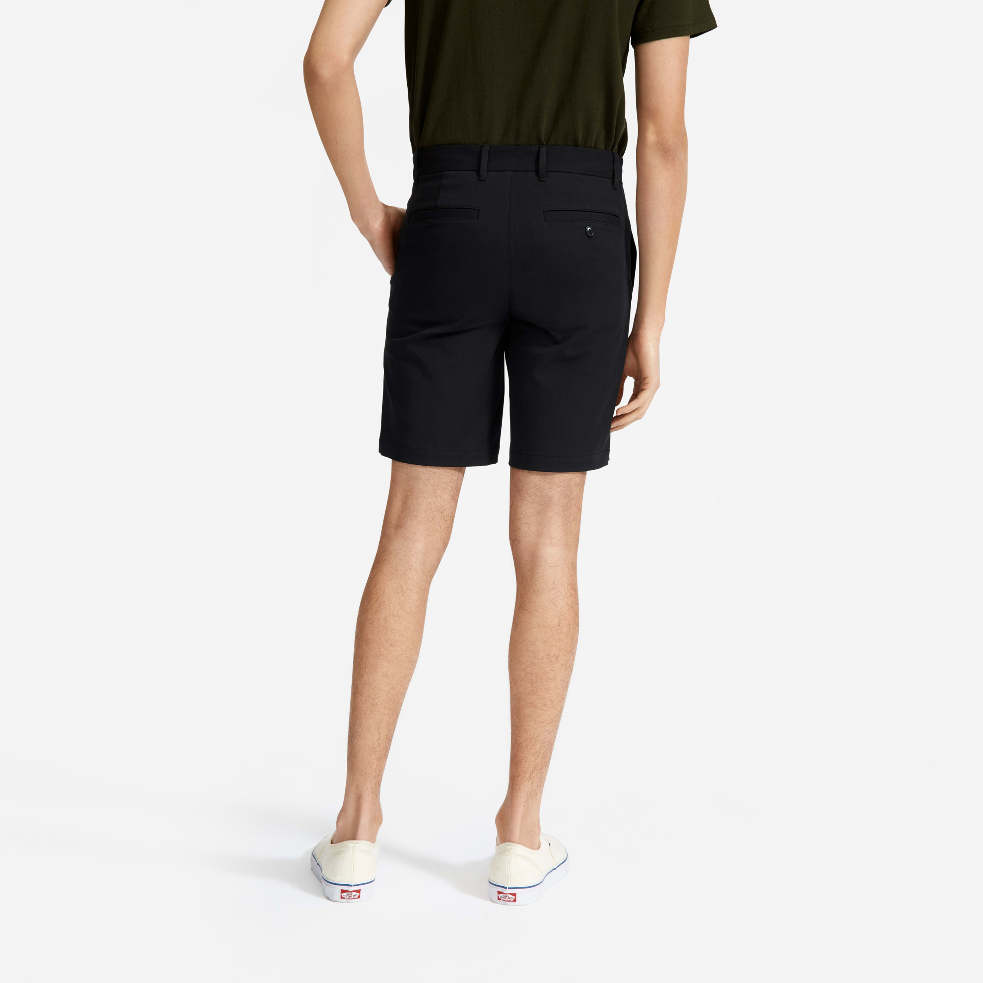 The 9" Slim Fit Performance Chino Short Black Everlane