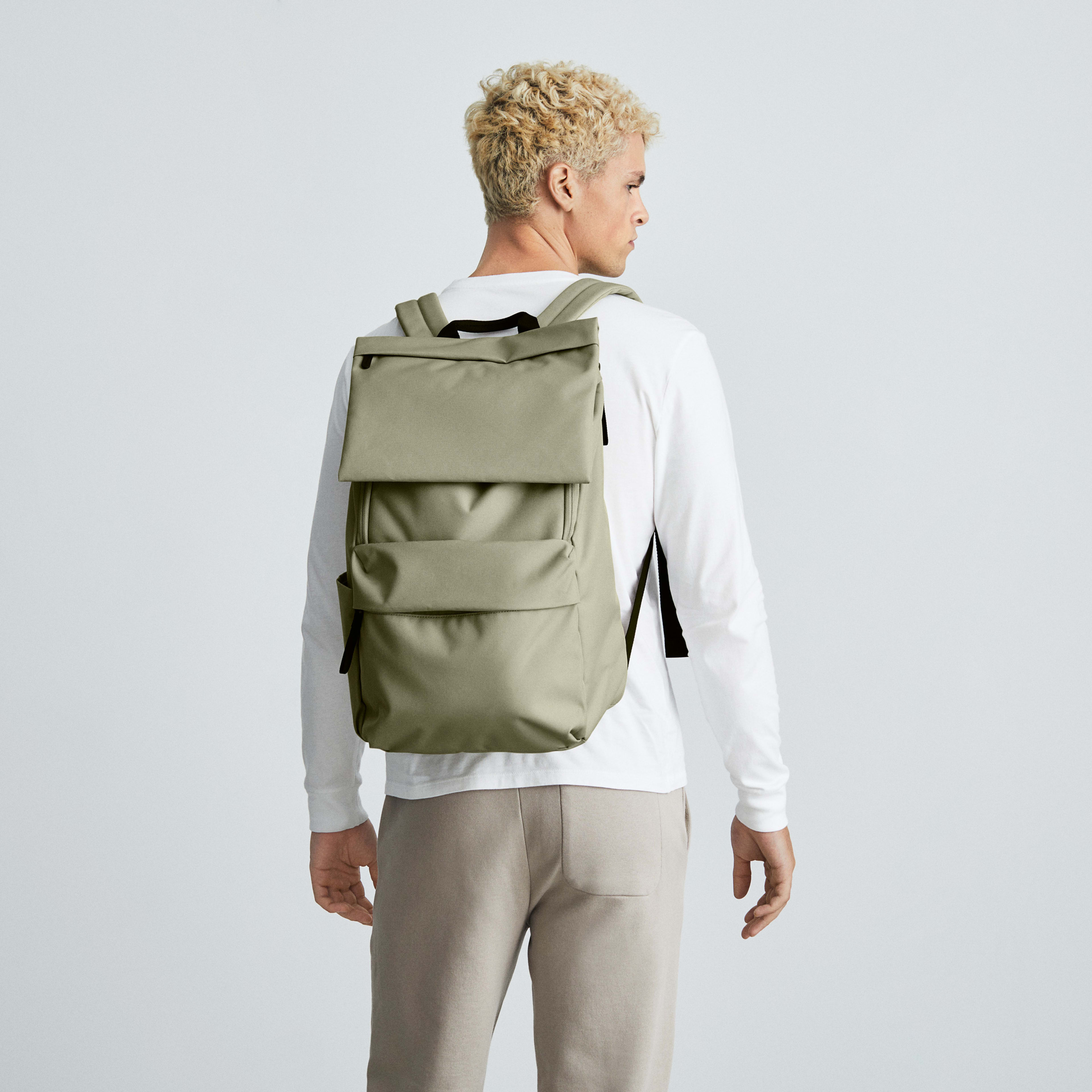The ReNew Transit Backpack Eucalyptus – Everlane