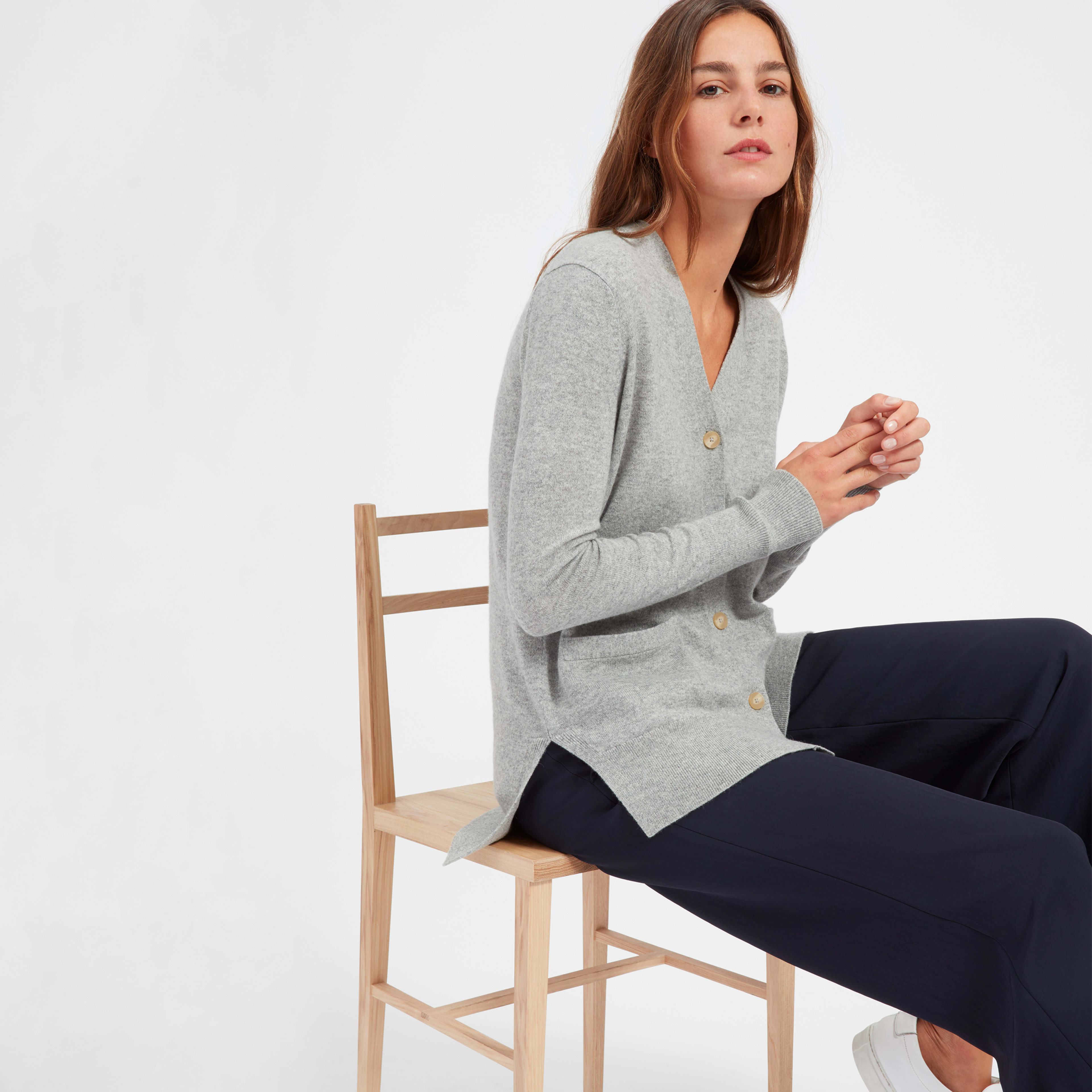 The Cashmere Boyfriend Cardigan Heathered Grey Everlane