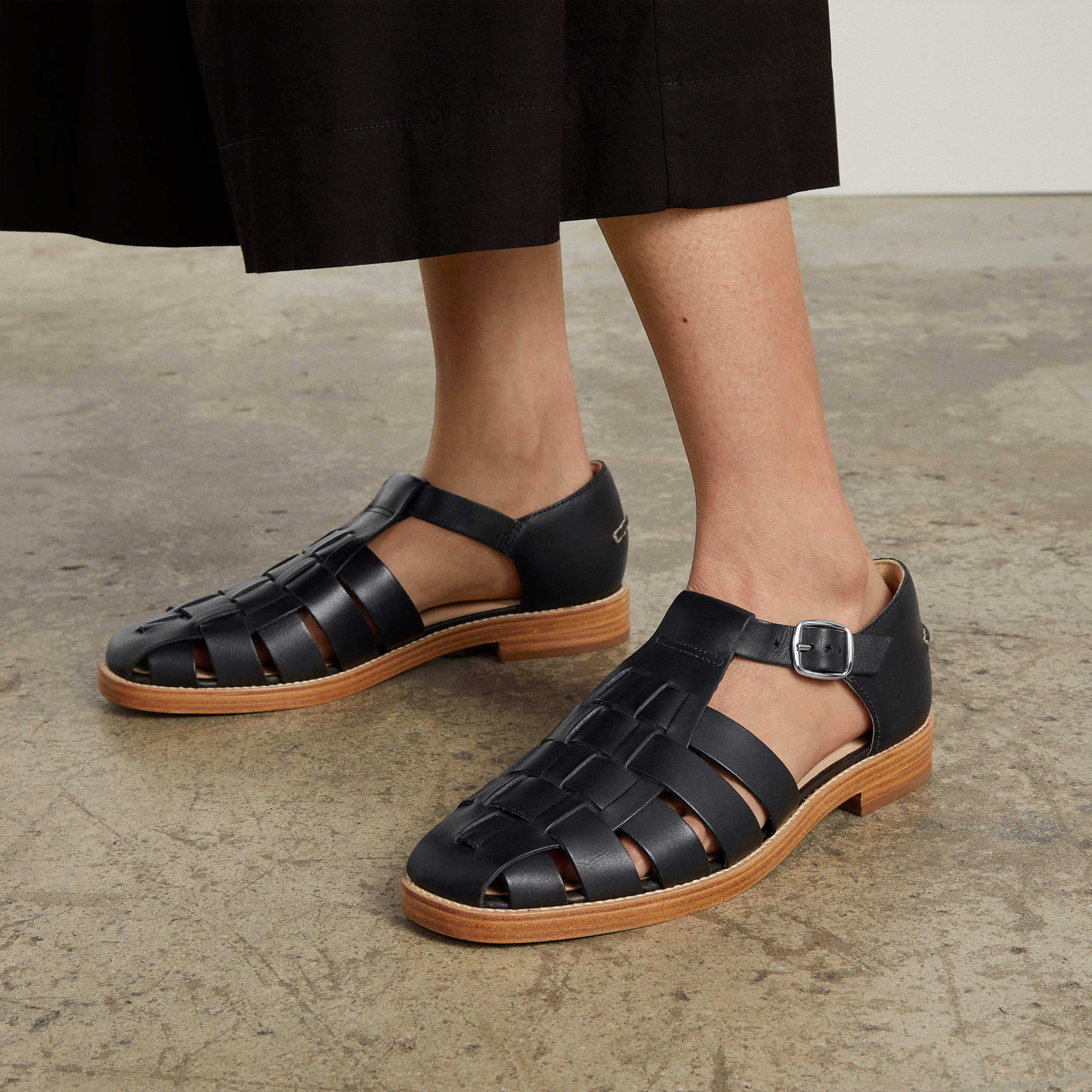 The Leather Fisherman Sandal Dark Charcoal Everlane