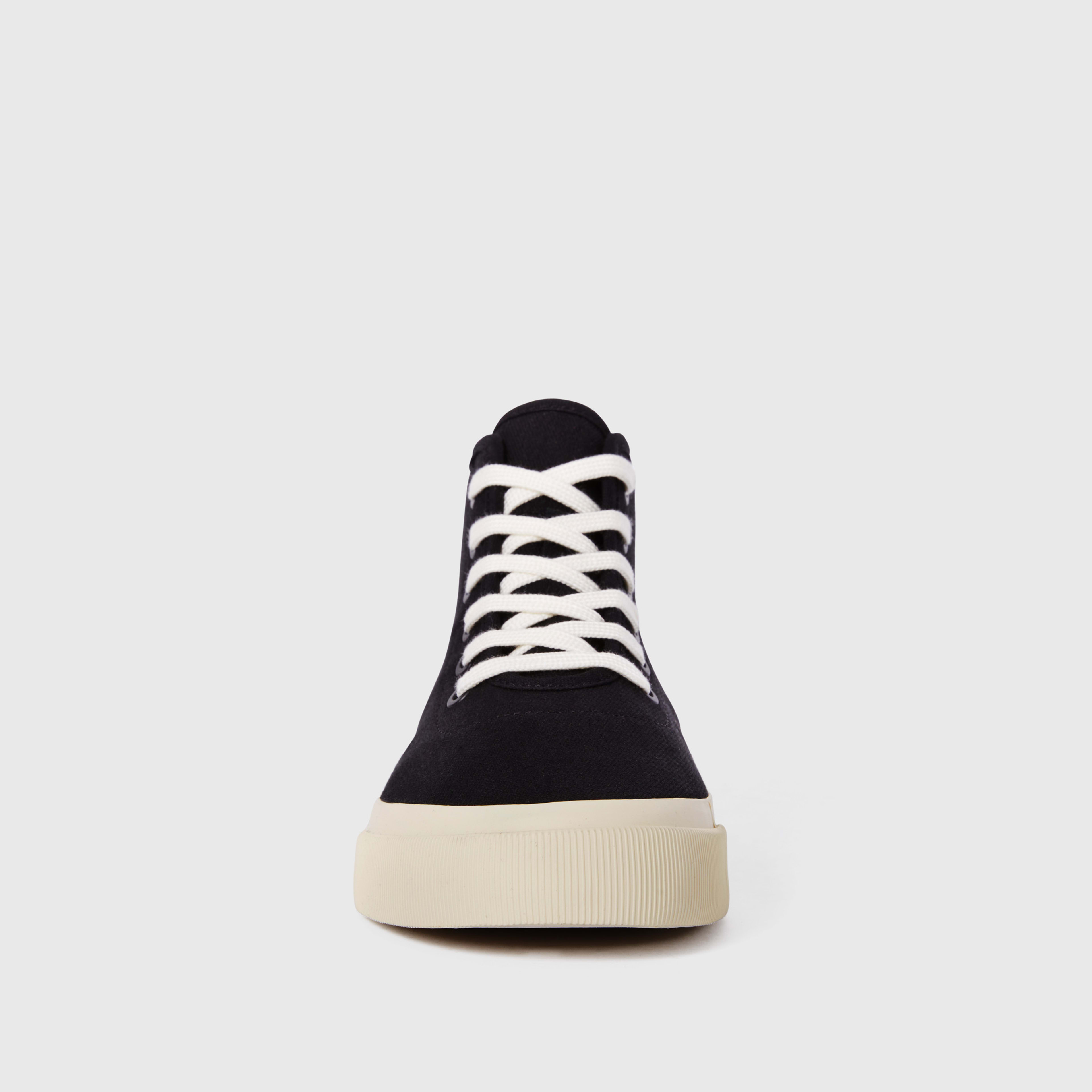 everlane forever sneaker