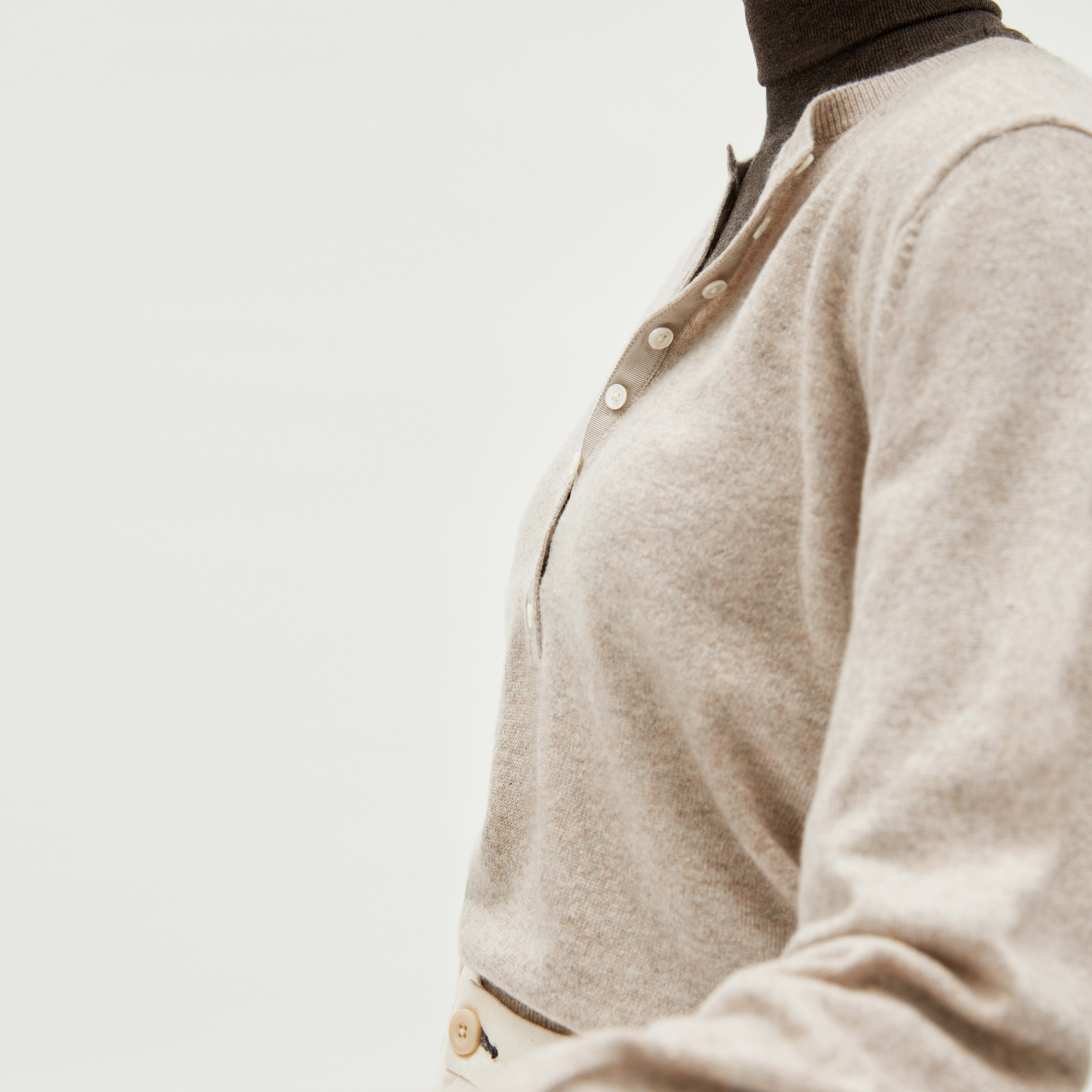 The Cashmere Henley Oatmeal Everlane