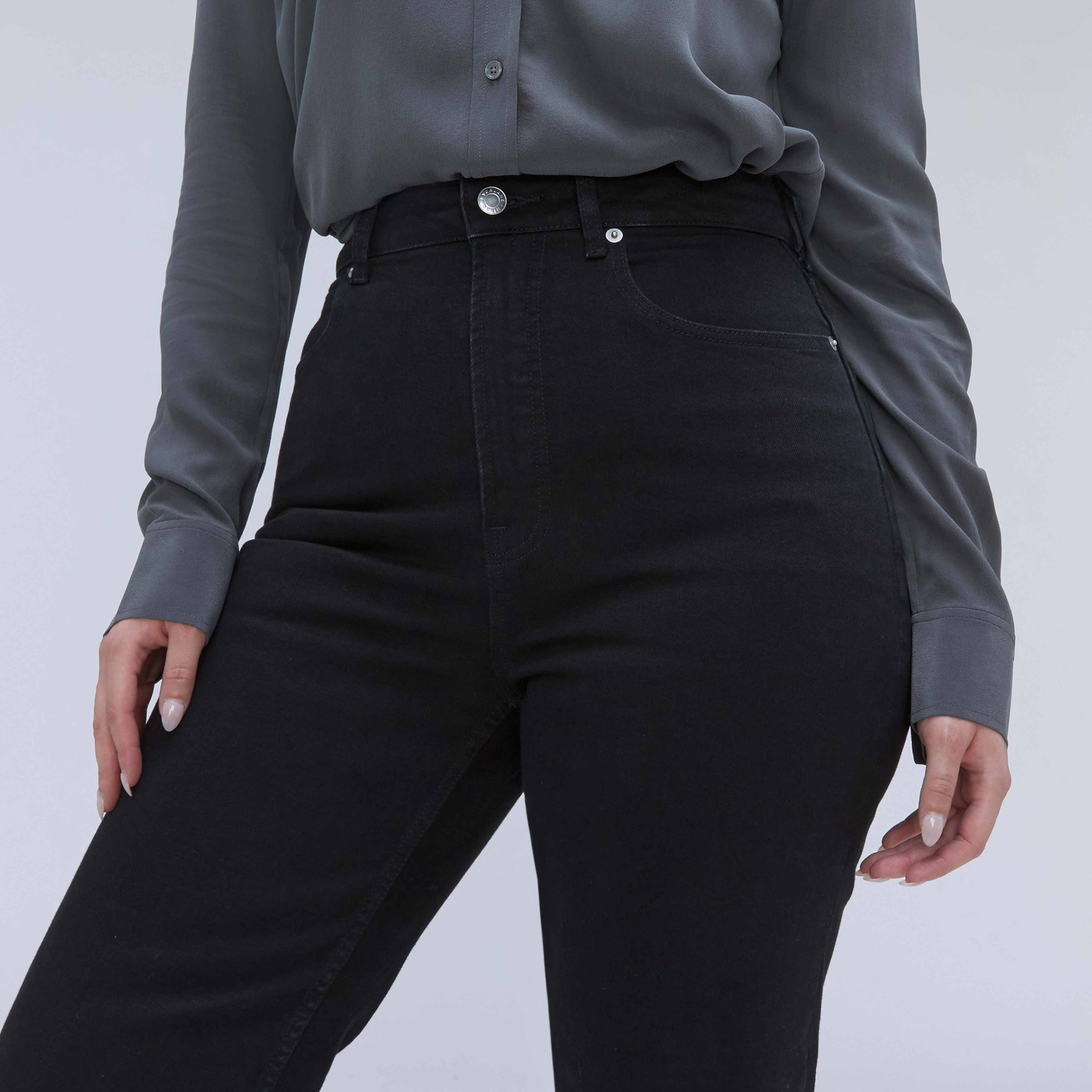 The Curvy WayHigh® Jean Coal Everlane