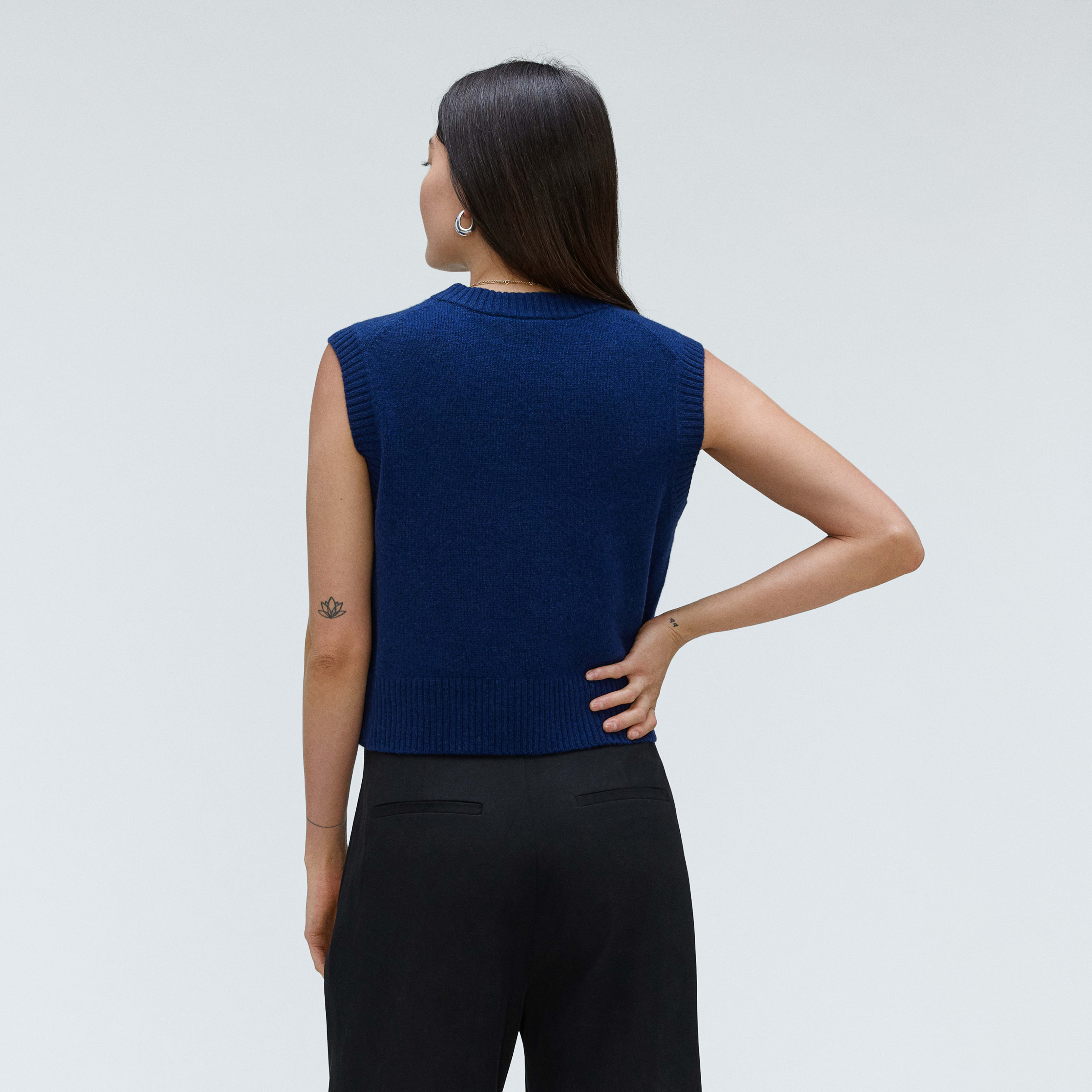 The Cashmere Vest Bright Navy Everlane