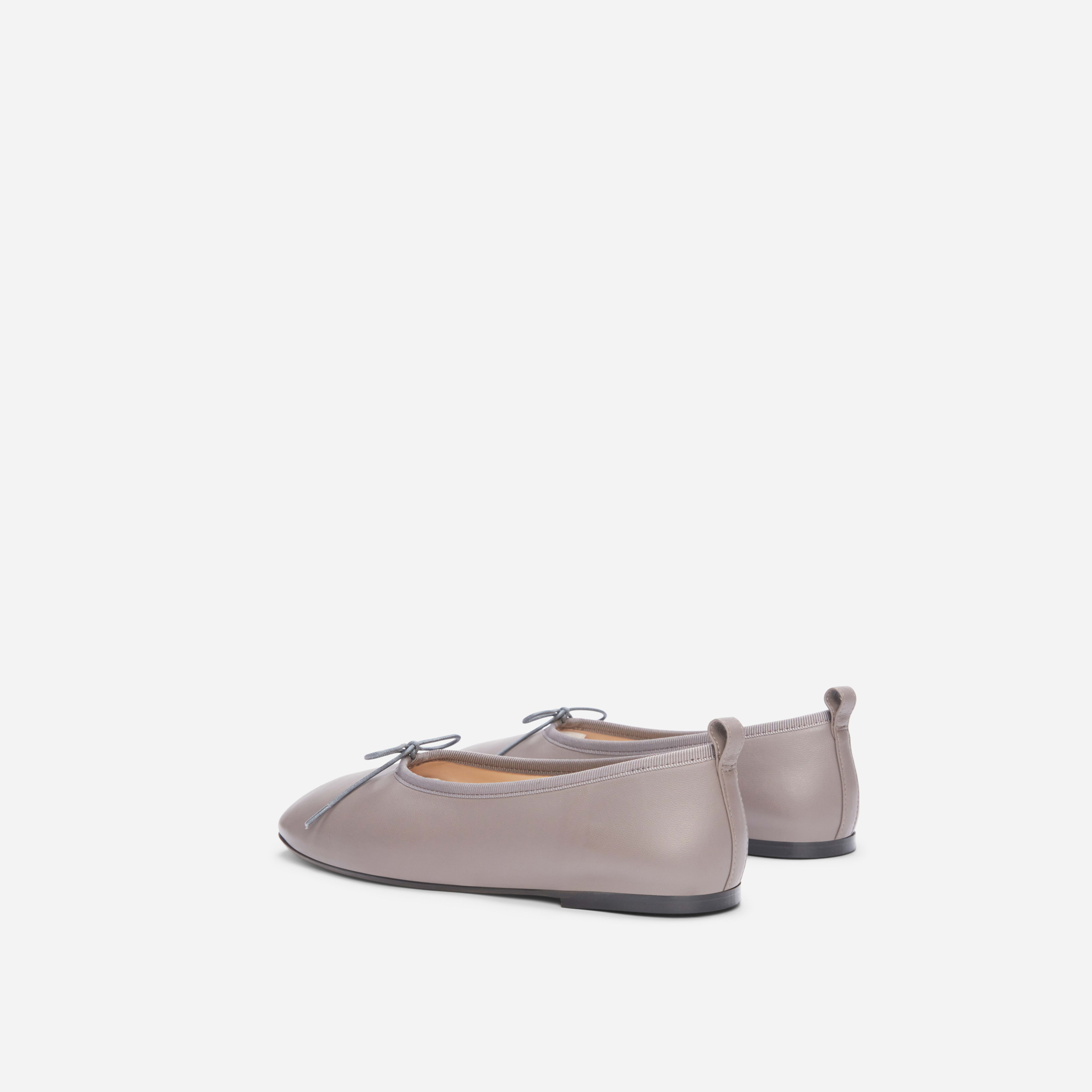 The Italian Leather Day Ballet Flat Minimal Grey Everlane