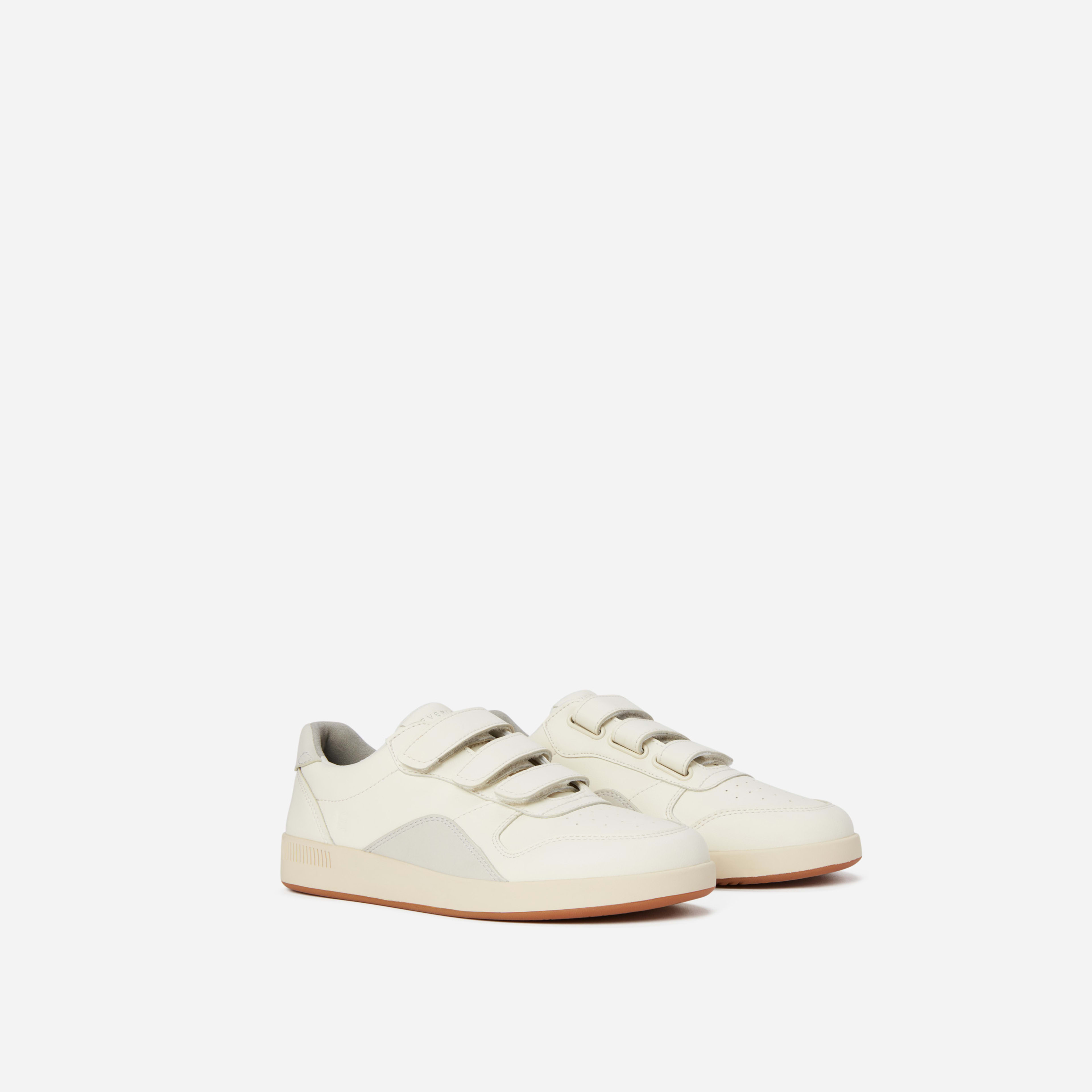 The ReLeather® Court Sneaker Velcro Off White / Fog Everlane