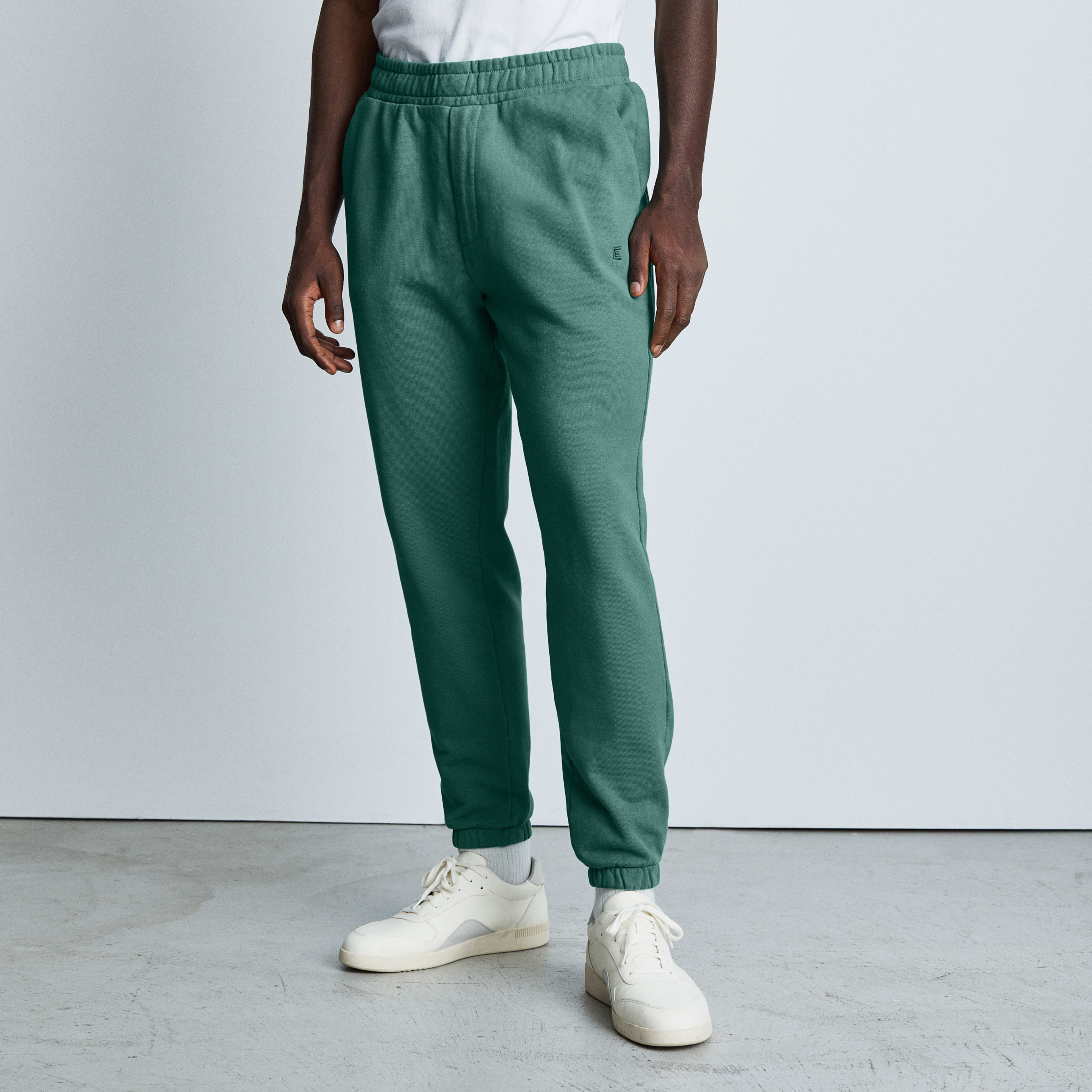 everlane track jogger