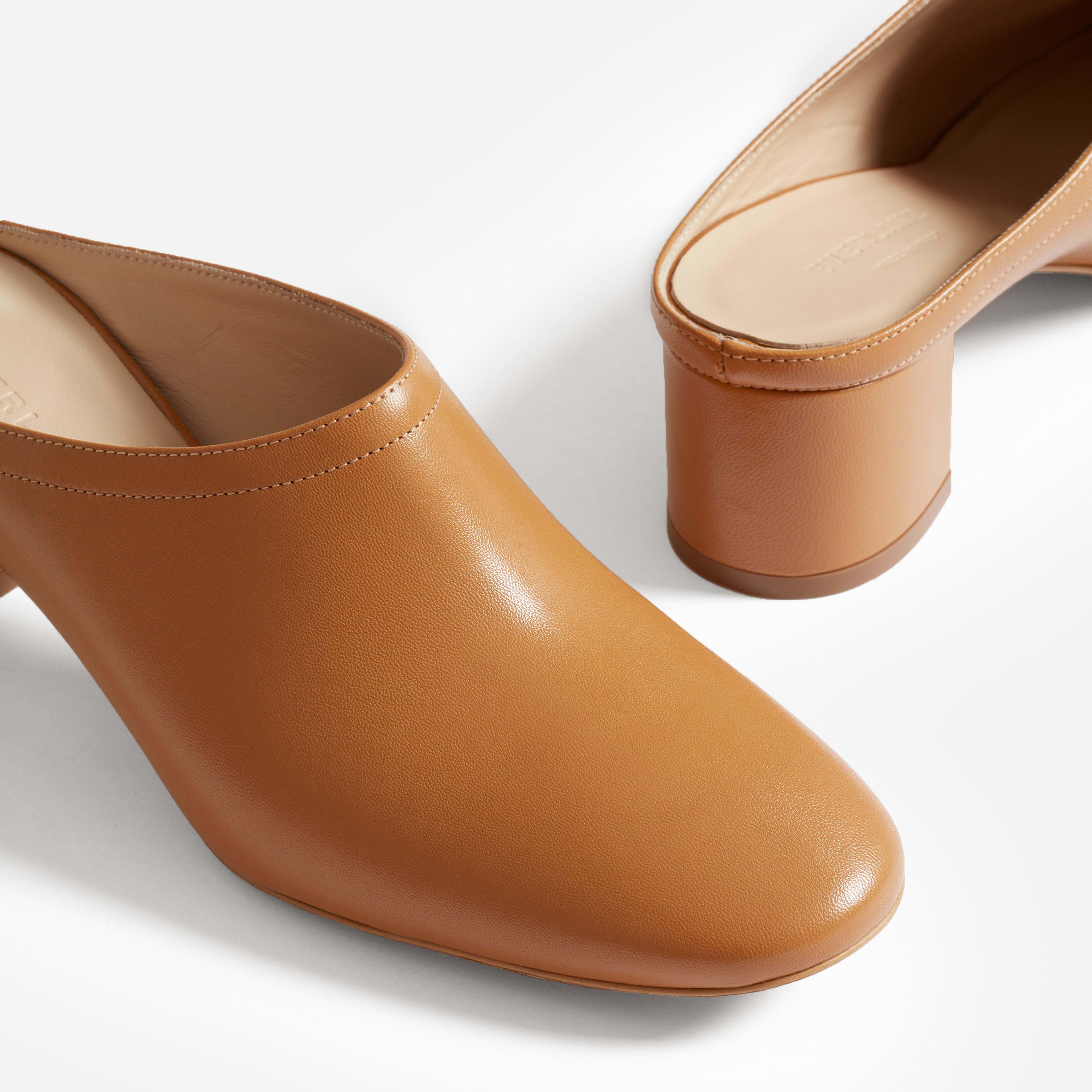 everlane the day mule