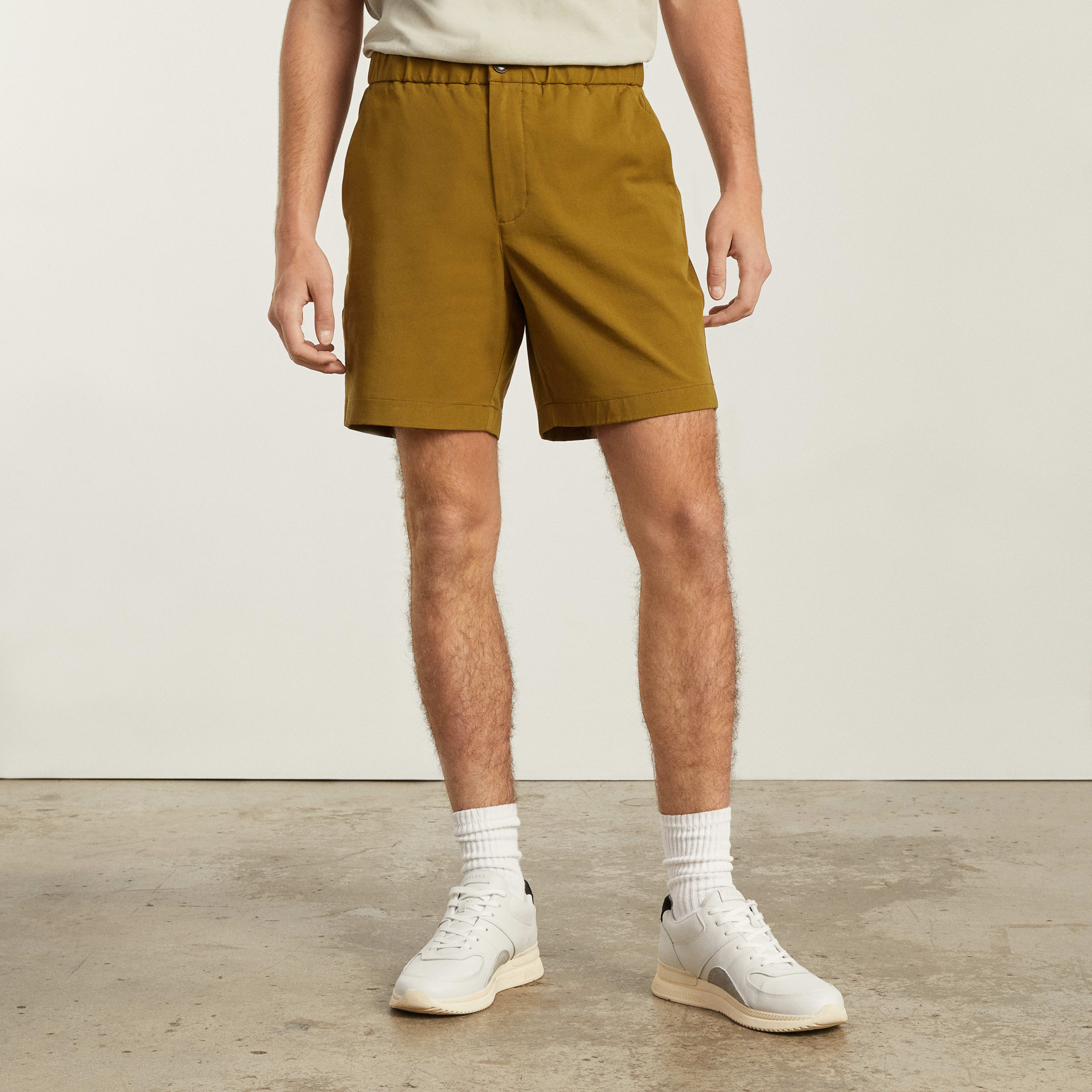 The PullOn Performance Chino Short Olive Everlane
