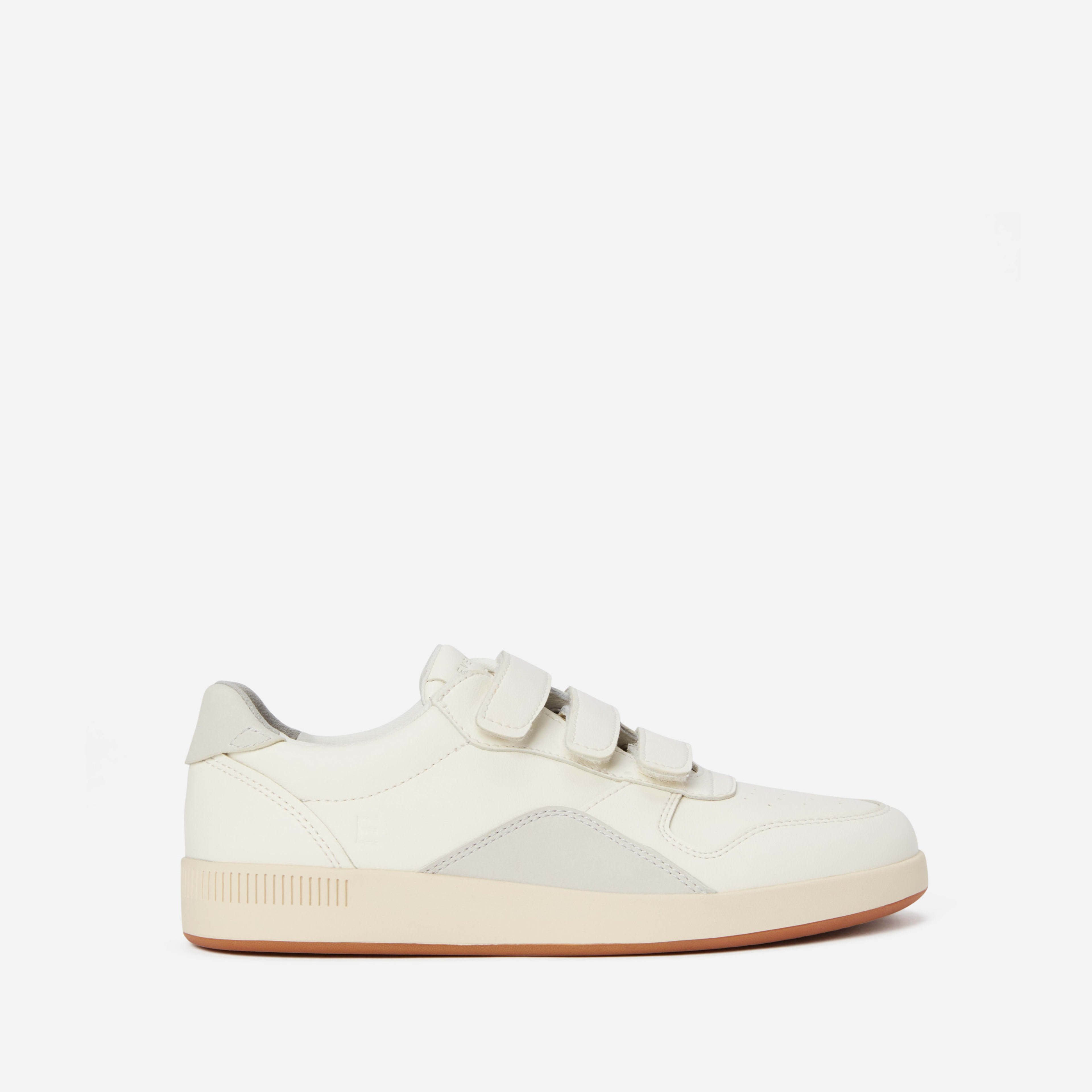 The ReLeather® Court Sneaker Velcro Off White / Fog Everlane