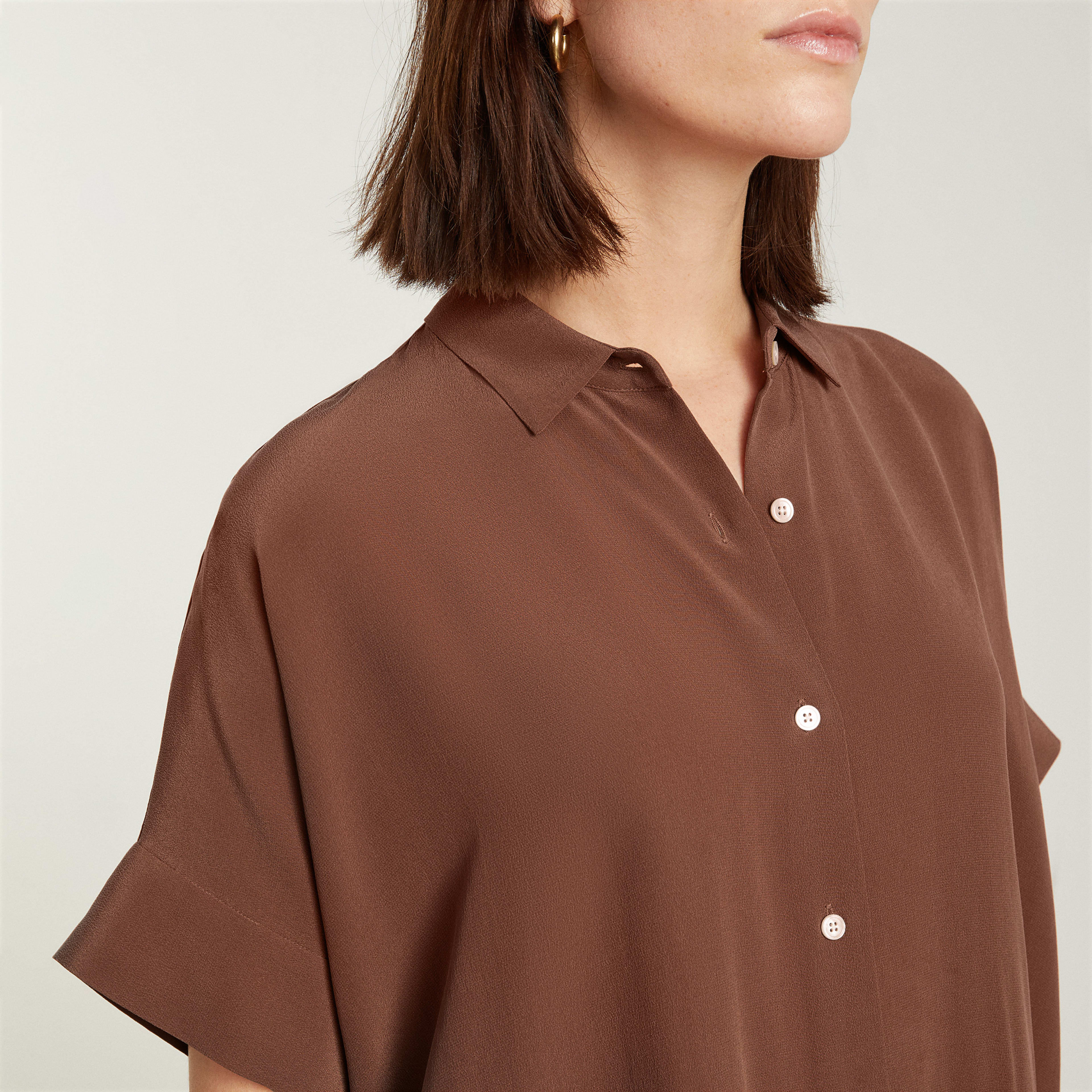 The Clean Silk ShortSleeve Square Shirt Cinnamon Everlane