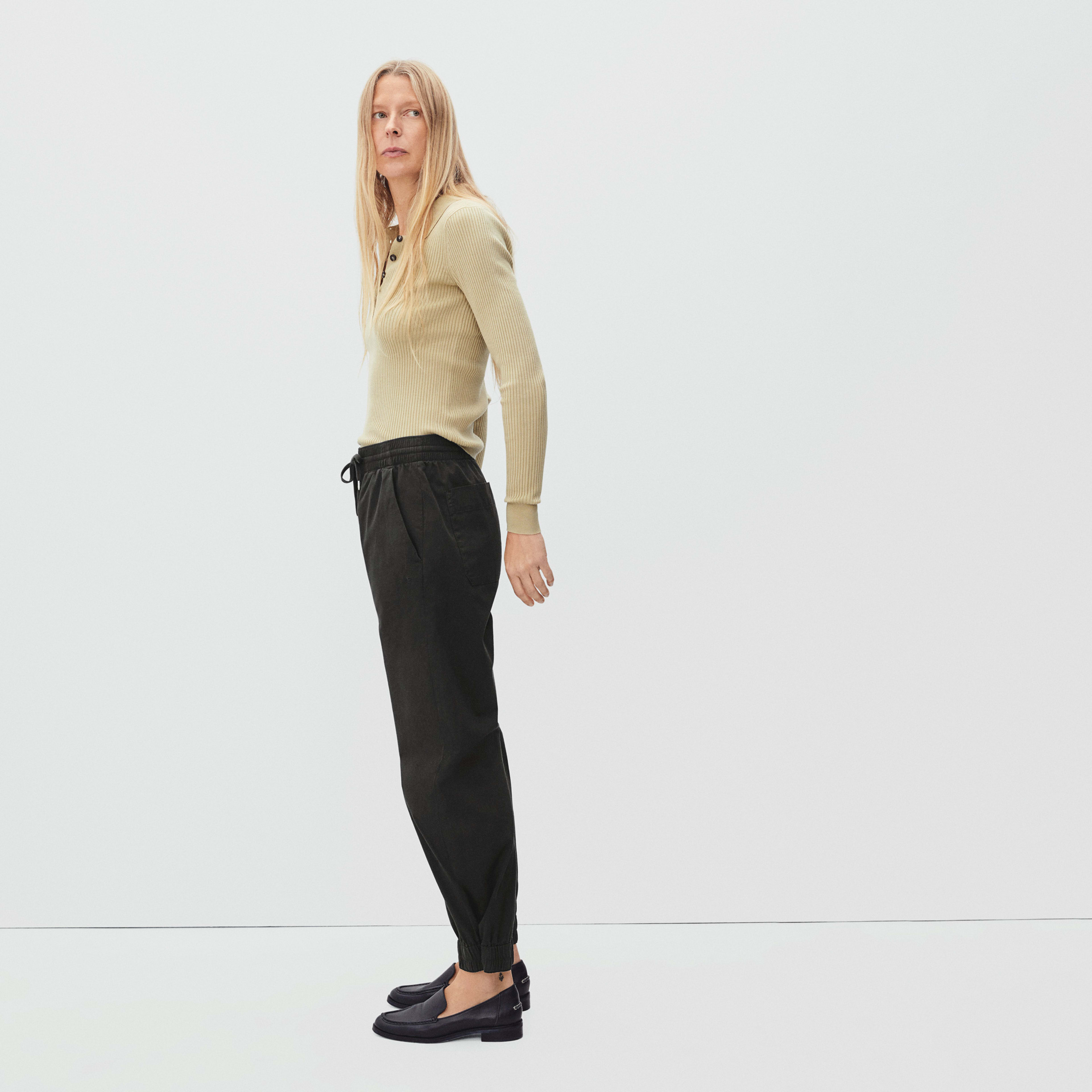 everlane track jogger