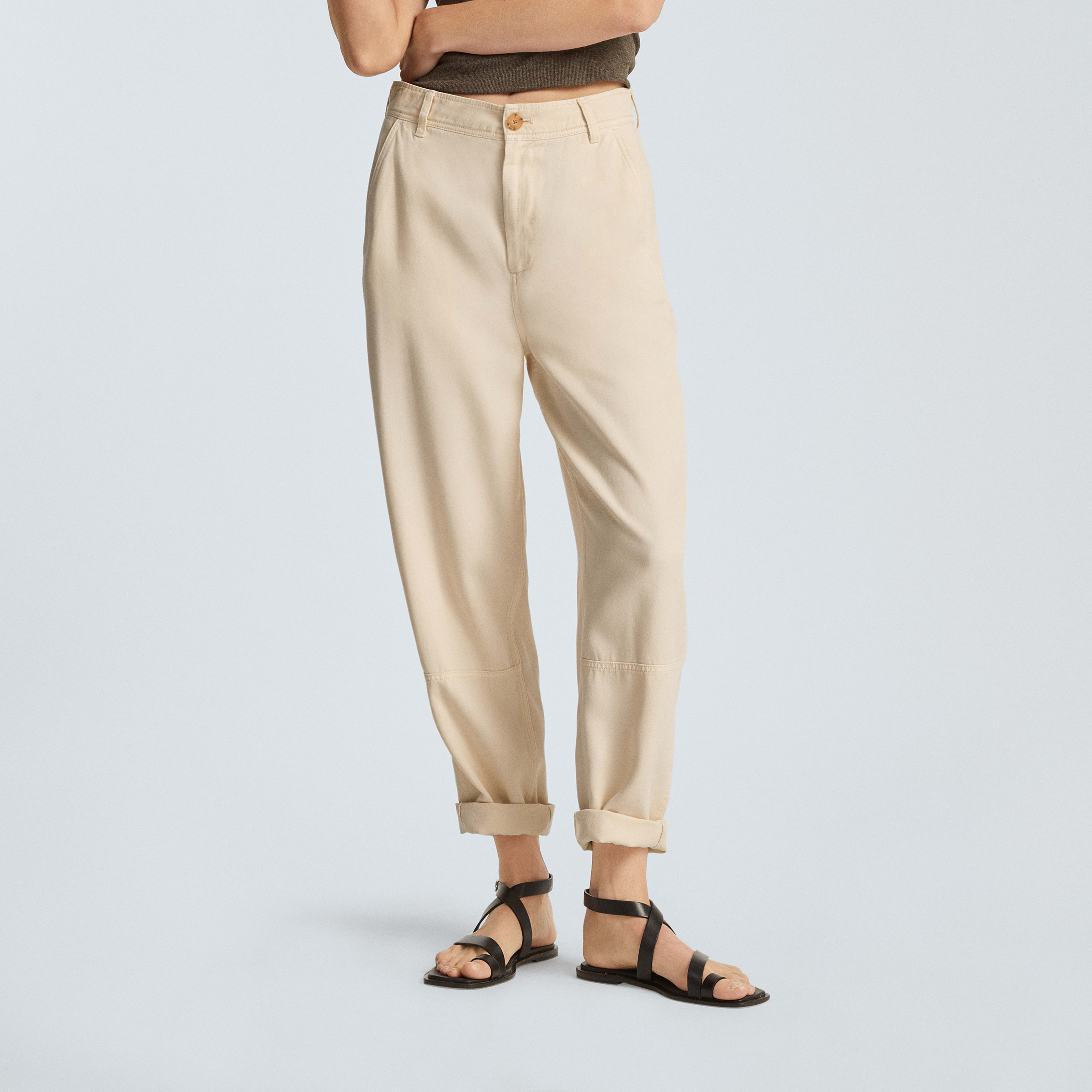 The Relaxed Chino Parchment – Everlane