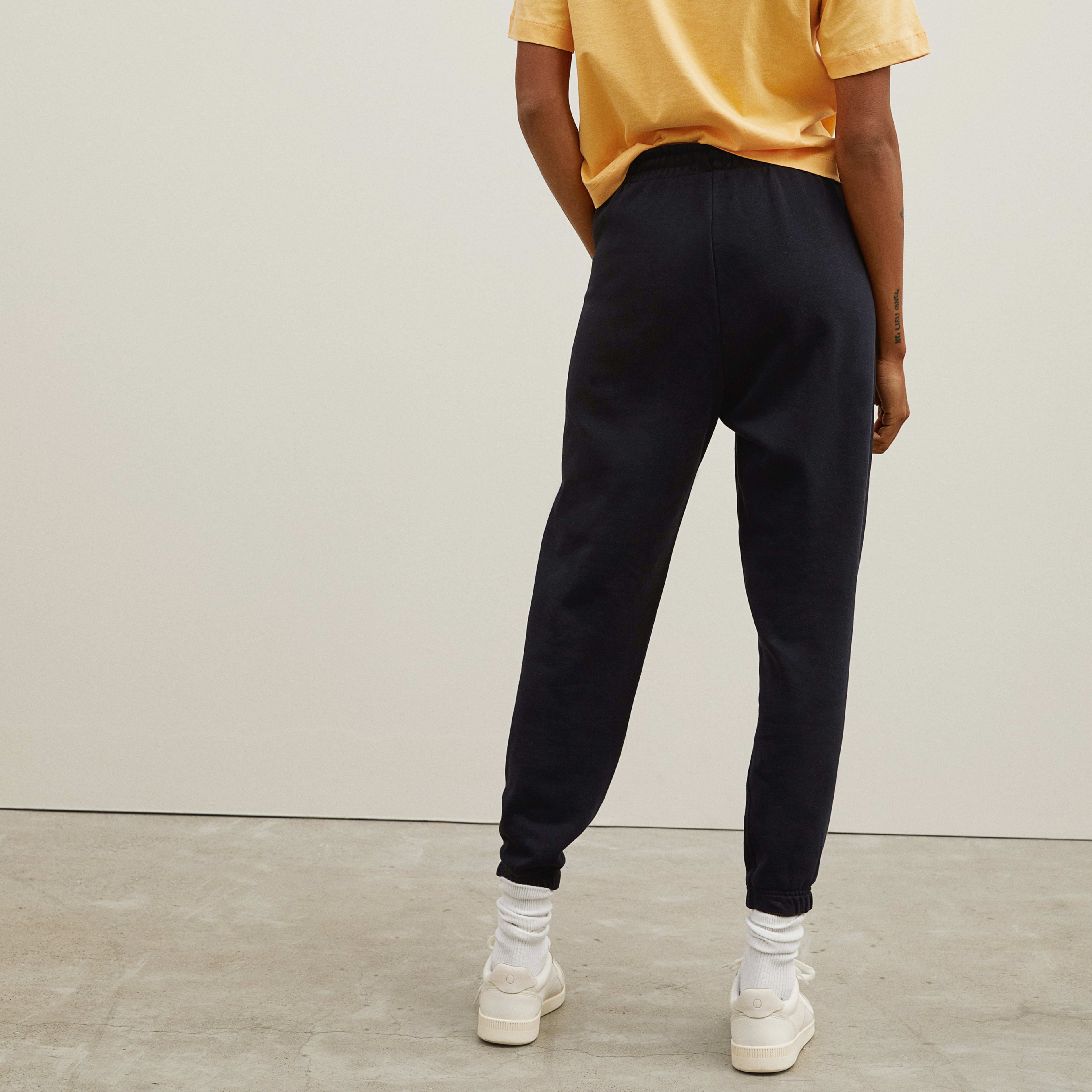 everlane track jogger