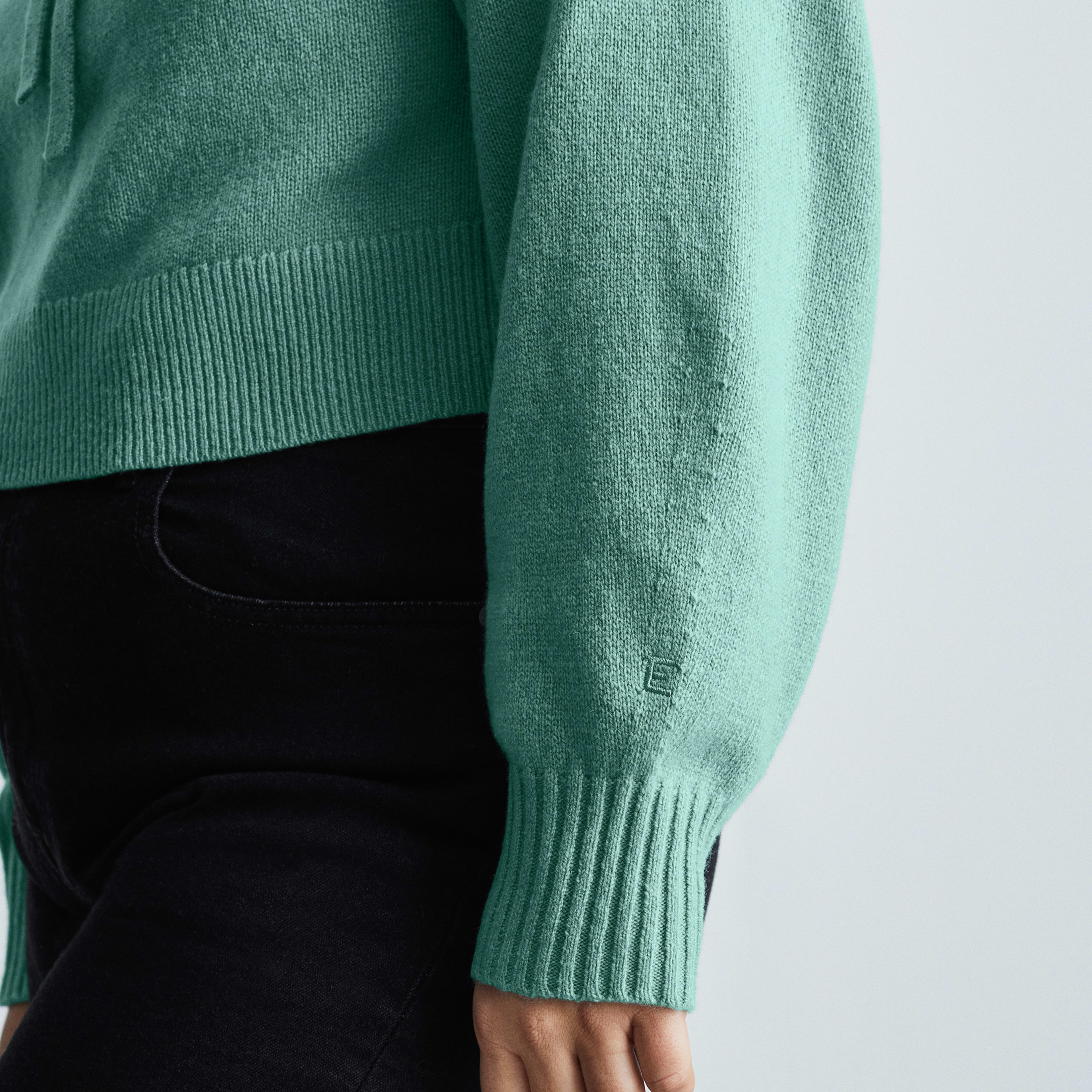 The Cropped Hoodie in ReCashmere® Dark Mint – Everlane
