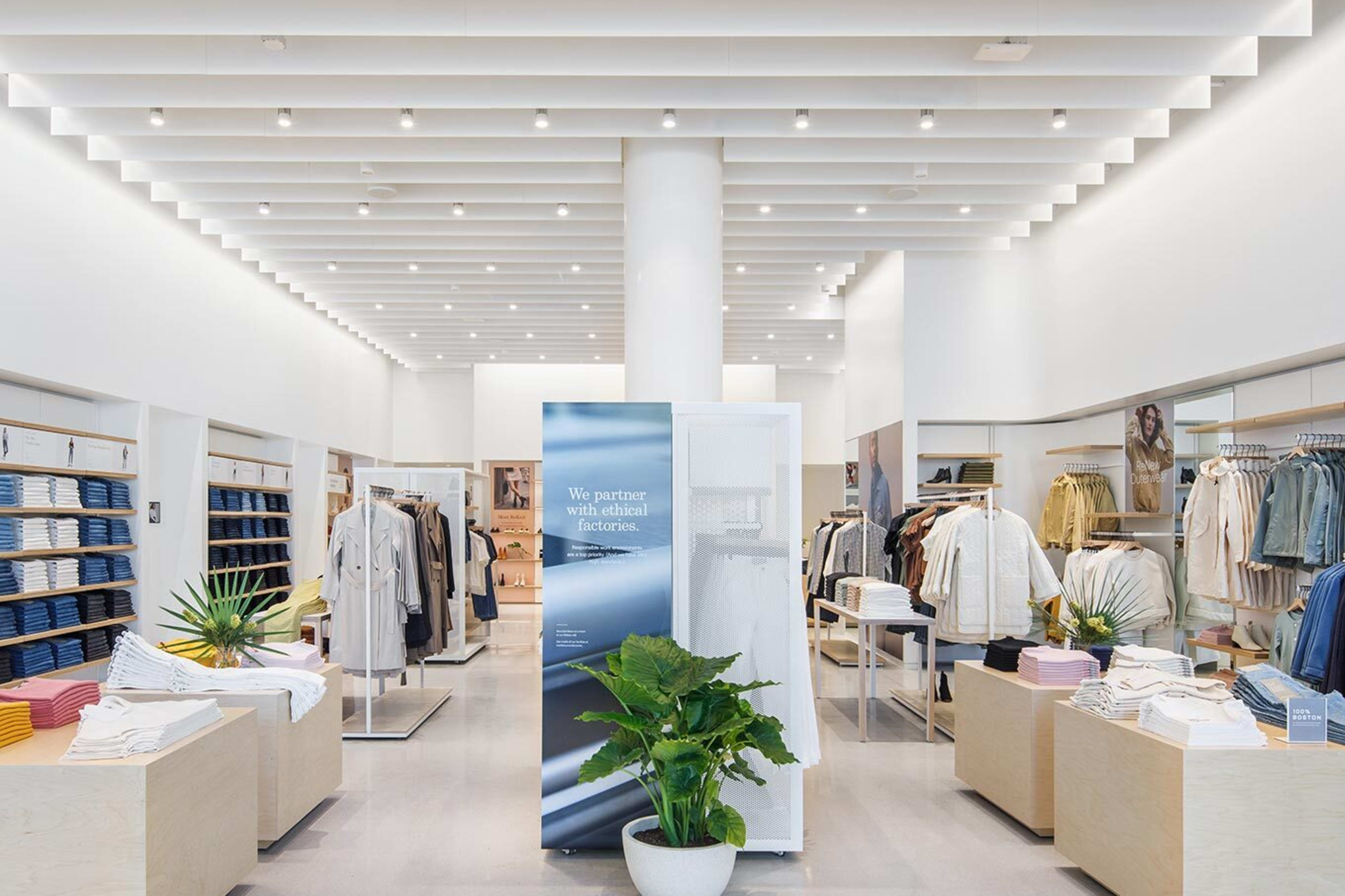 What stores sell everlane shoes deals