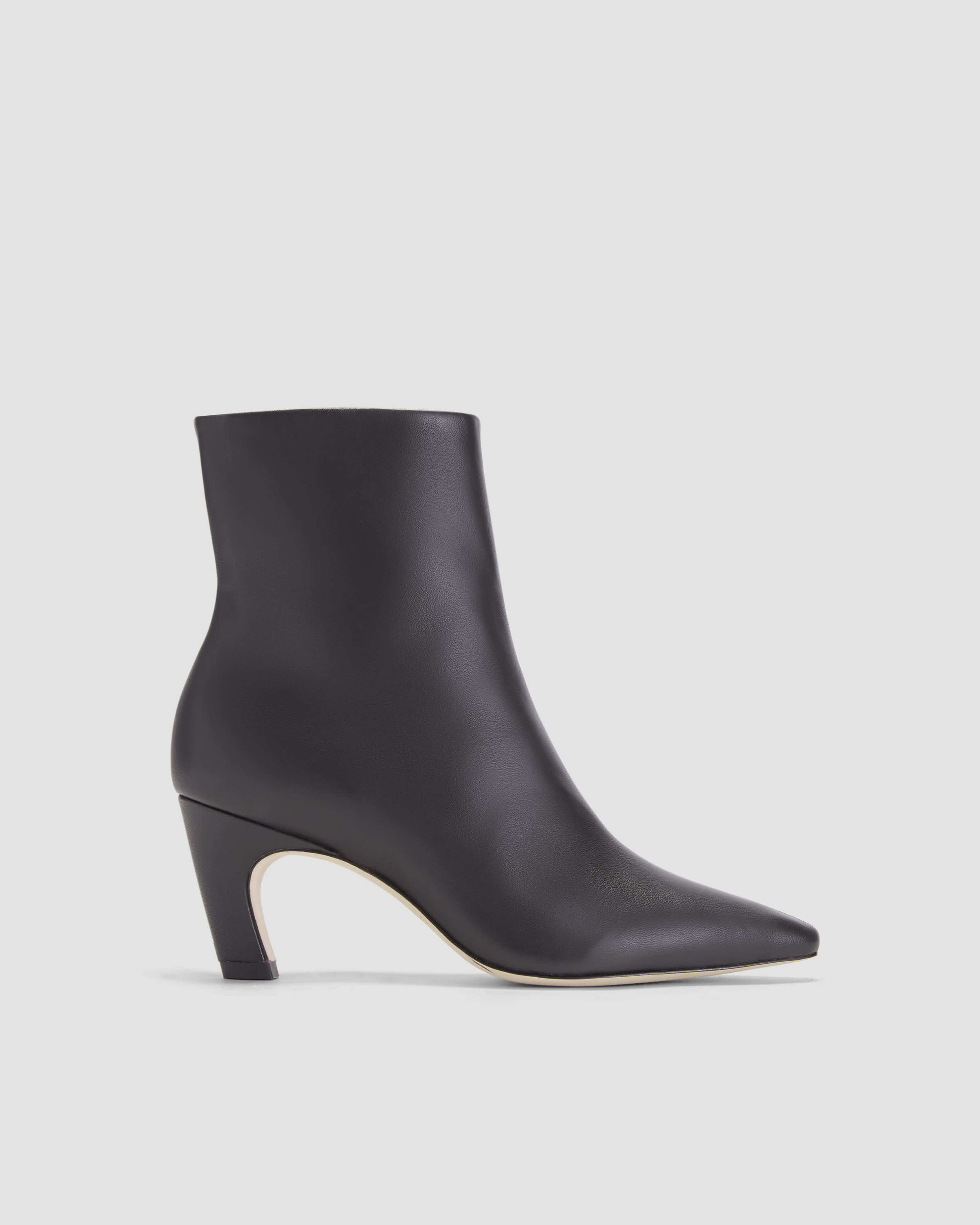 Everlane boss cheap boot taupe