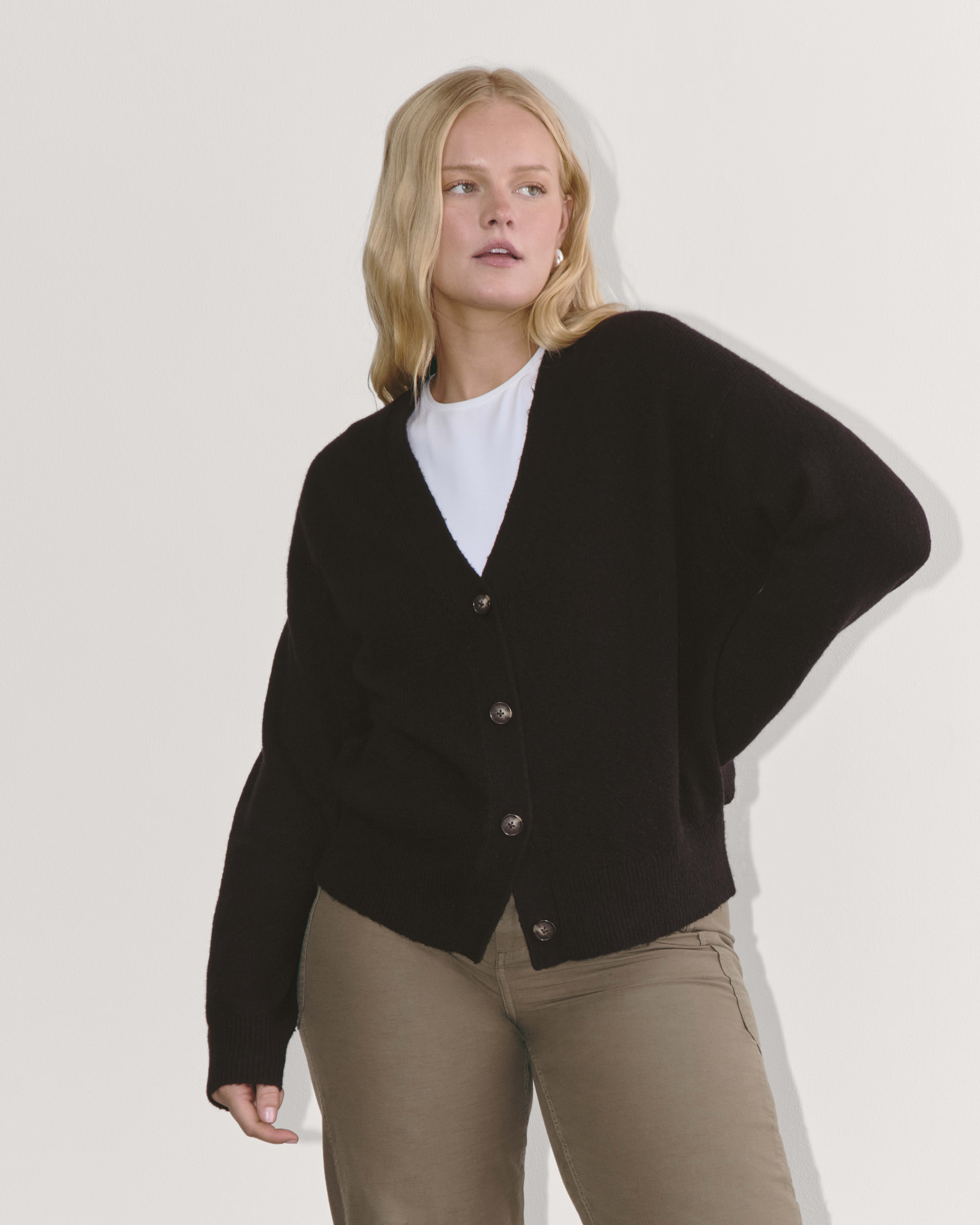 The Cocoon Cardigan in Plush Cotton Black Everlane