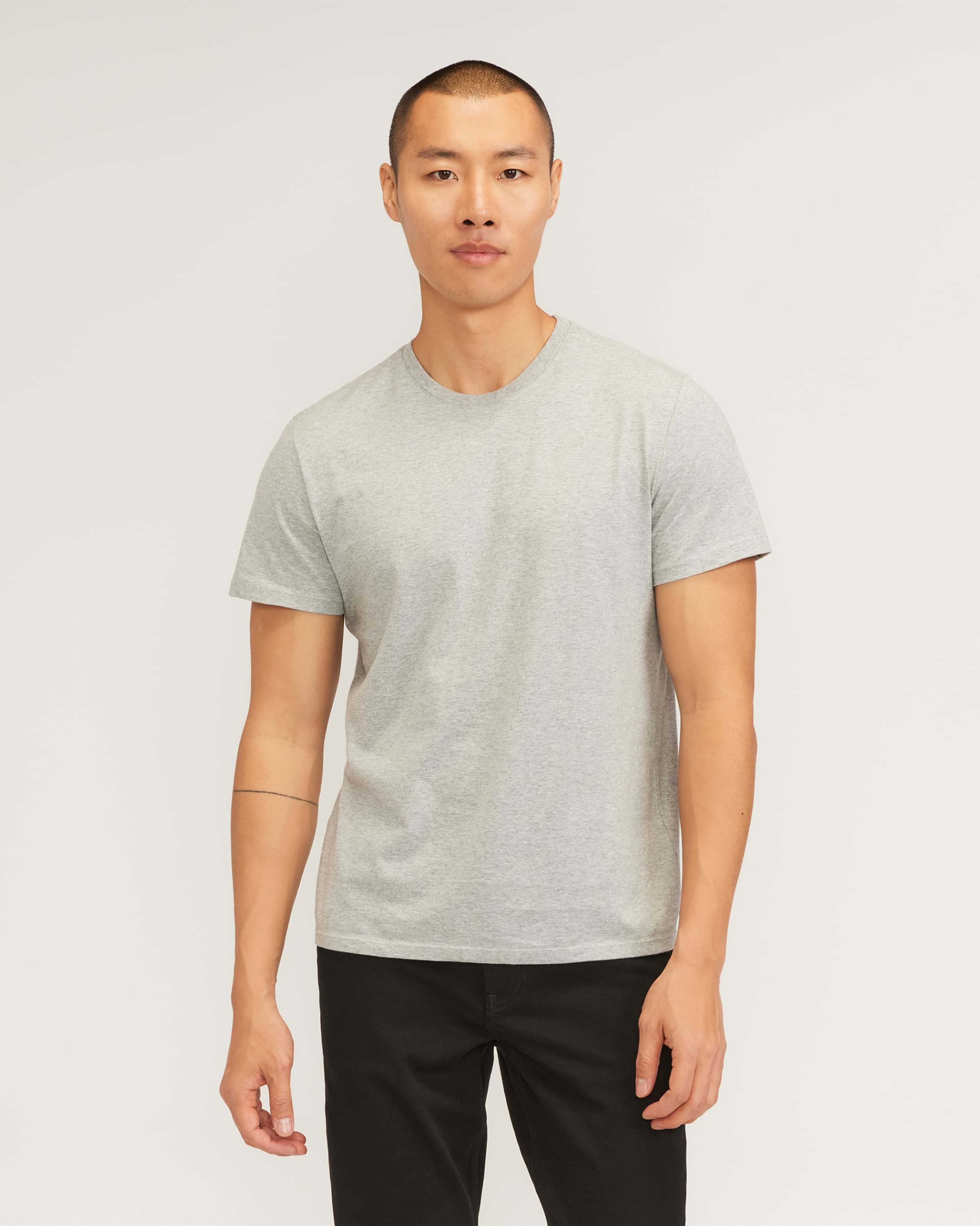 The Organic Cotton Crew Sweater Heathered Charcoal – Everlane