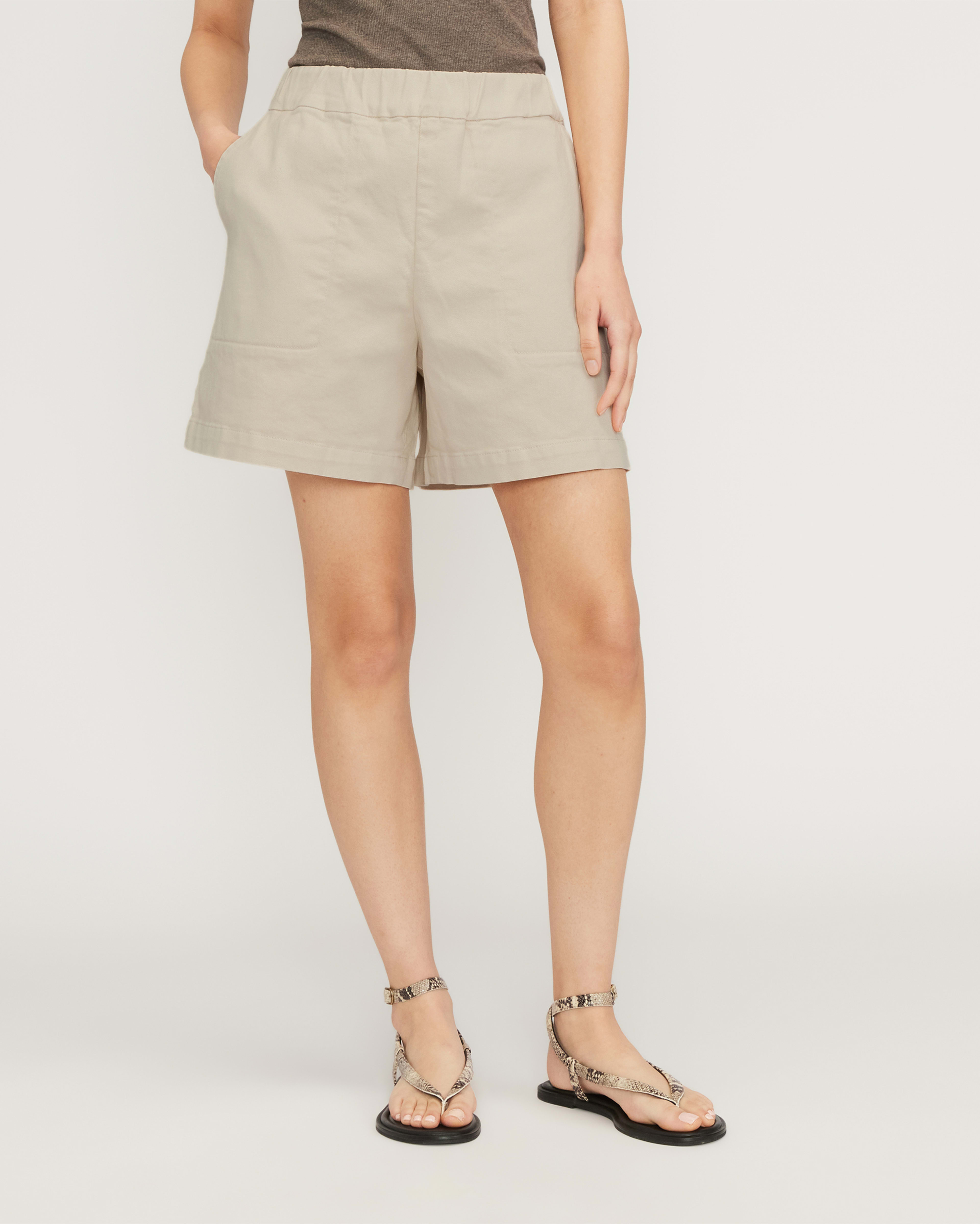 The Easy Short Short Tomato Everlane