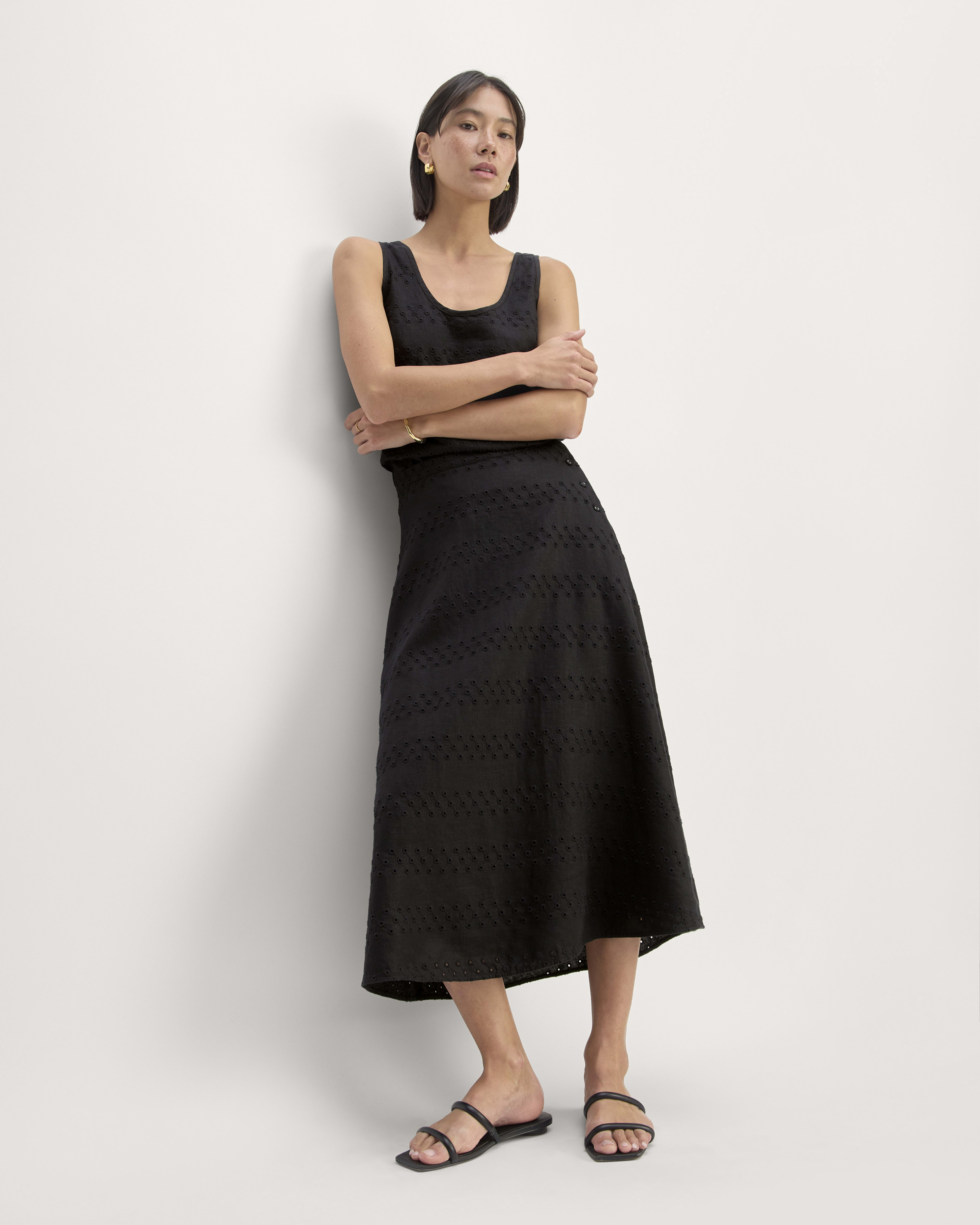 The Hammered Satin Slip Skirt Black Everlane