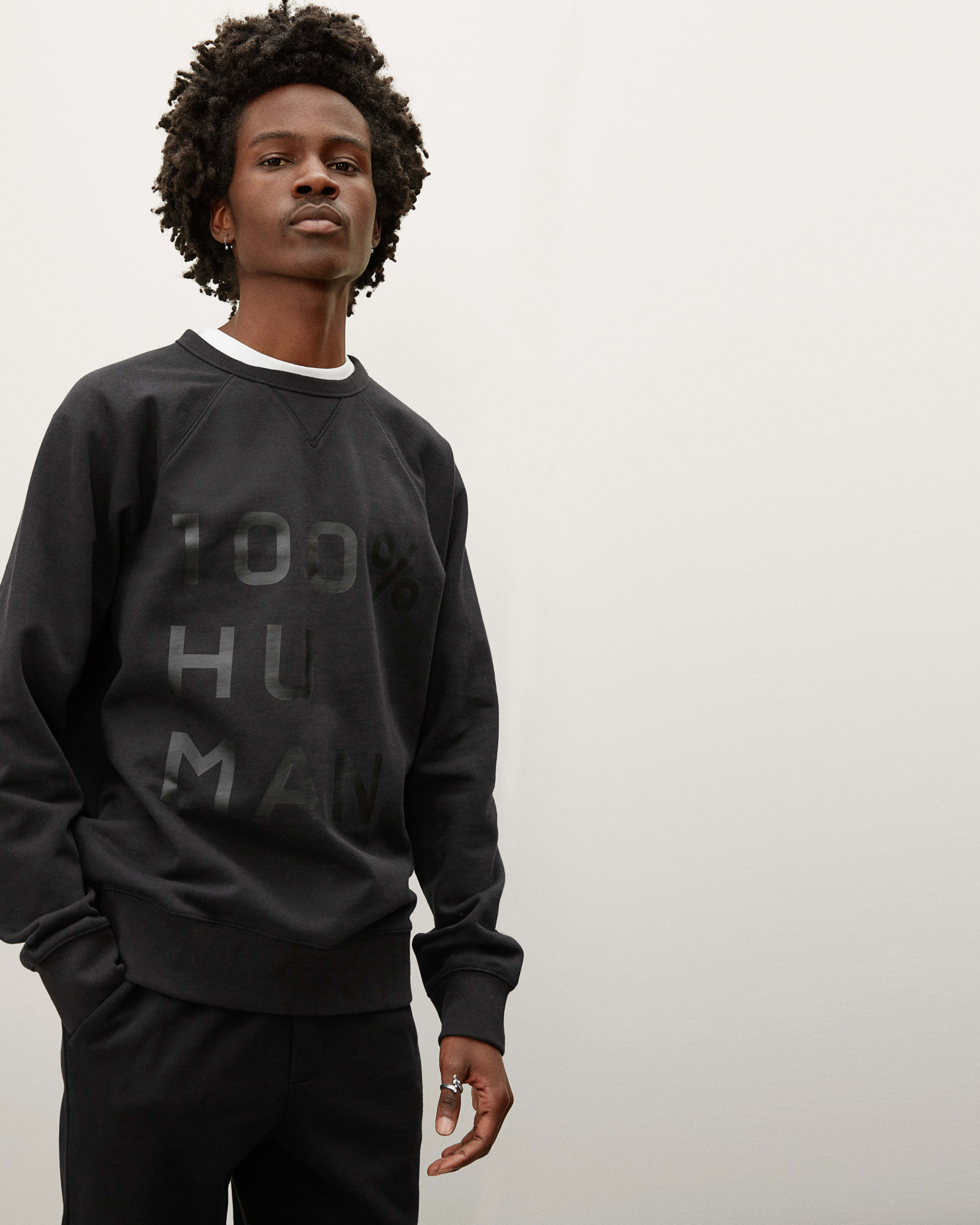 The 100% Human Typography Sweatshirt Black – Everlane