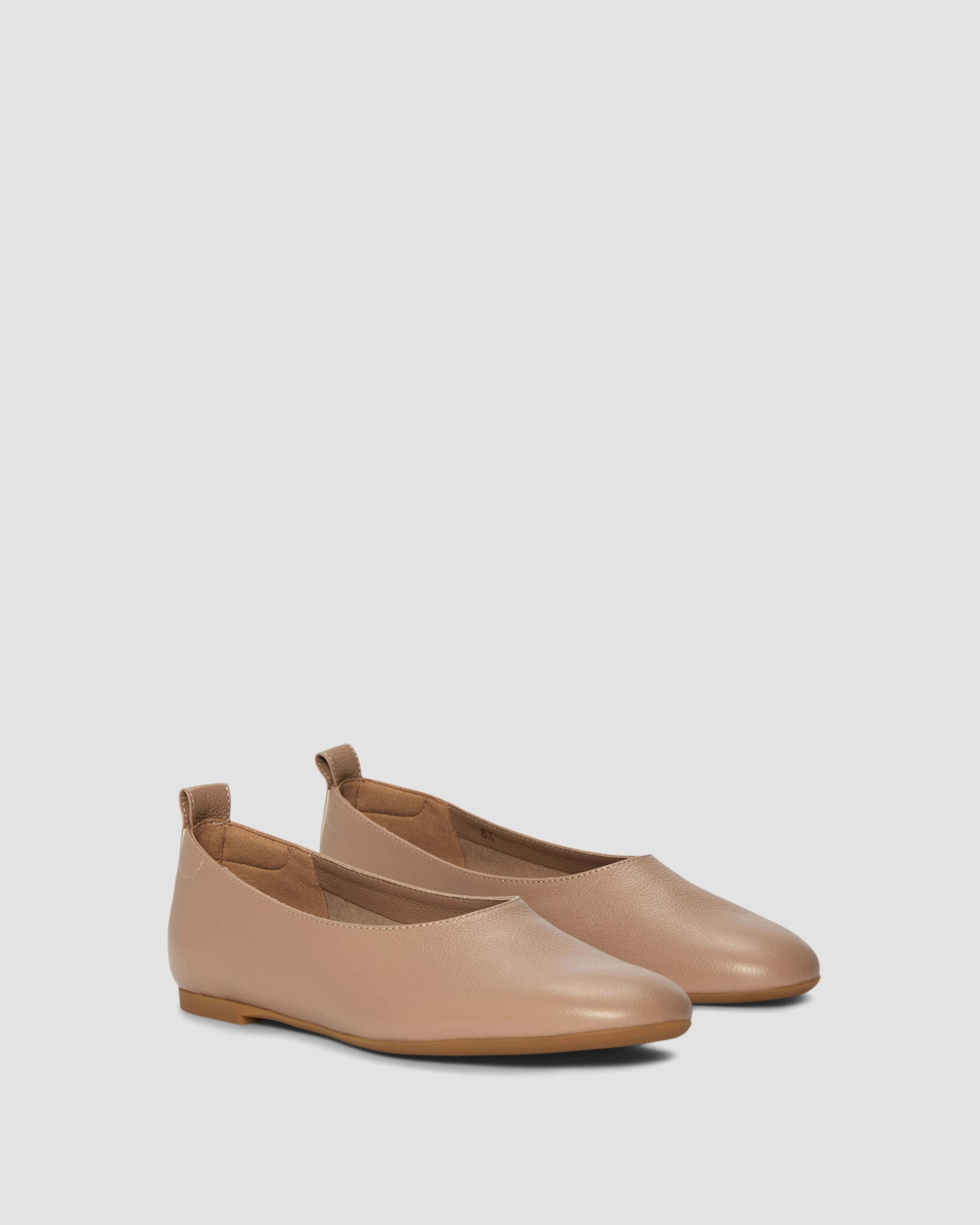 New Everlane Day Glove Italian Leather Ballet Flat Shoes in Birch Size 9