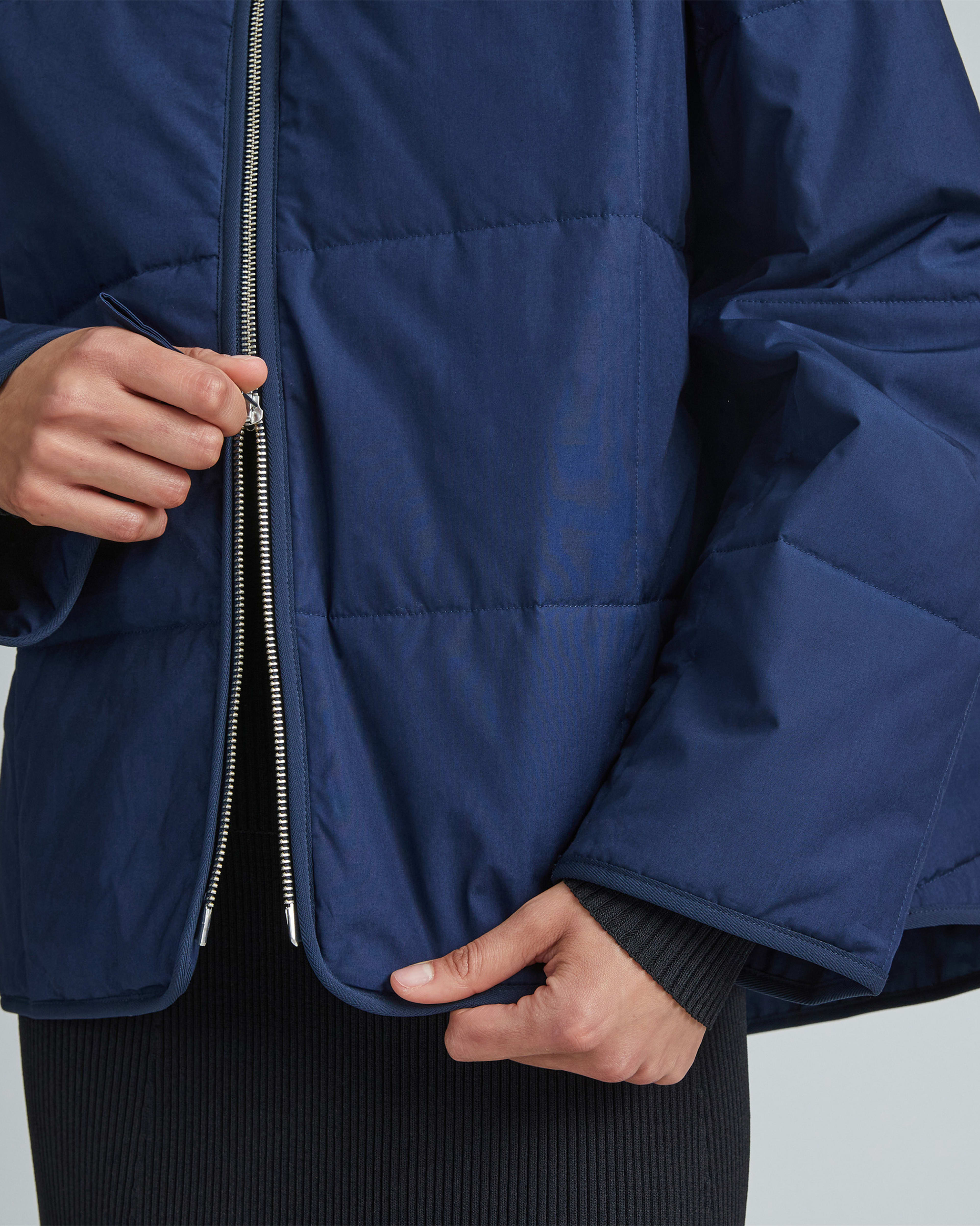 The Quilted Cotton Liner Navy Everlane