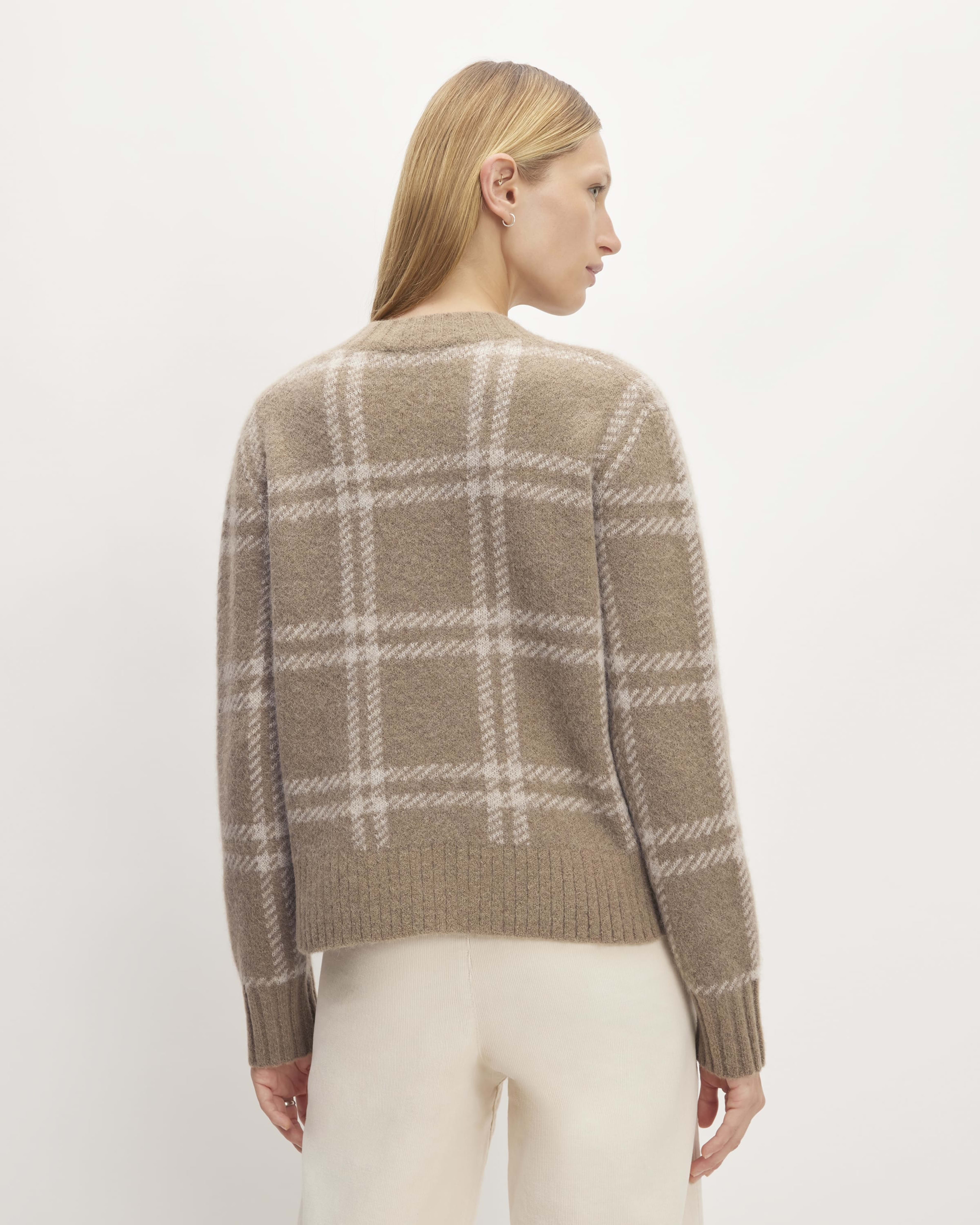 The Alpaca Cropped Crewneck Sweater Wheat / Lightest Taupe – Everlane