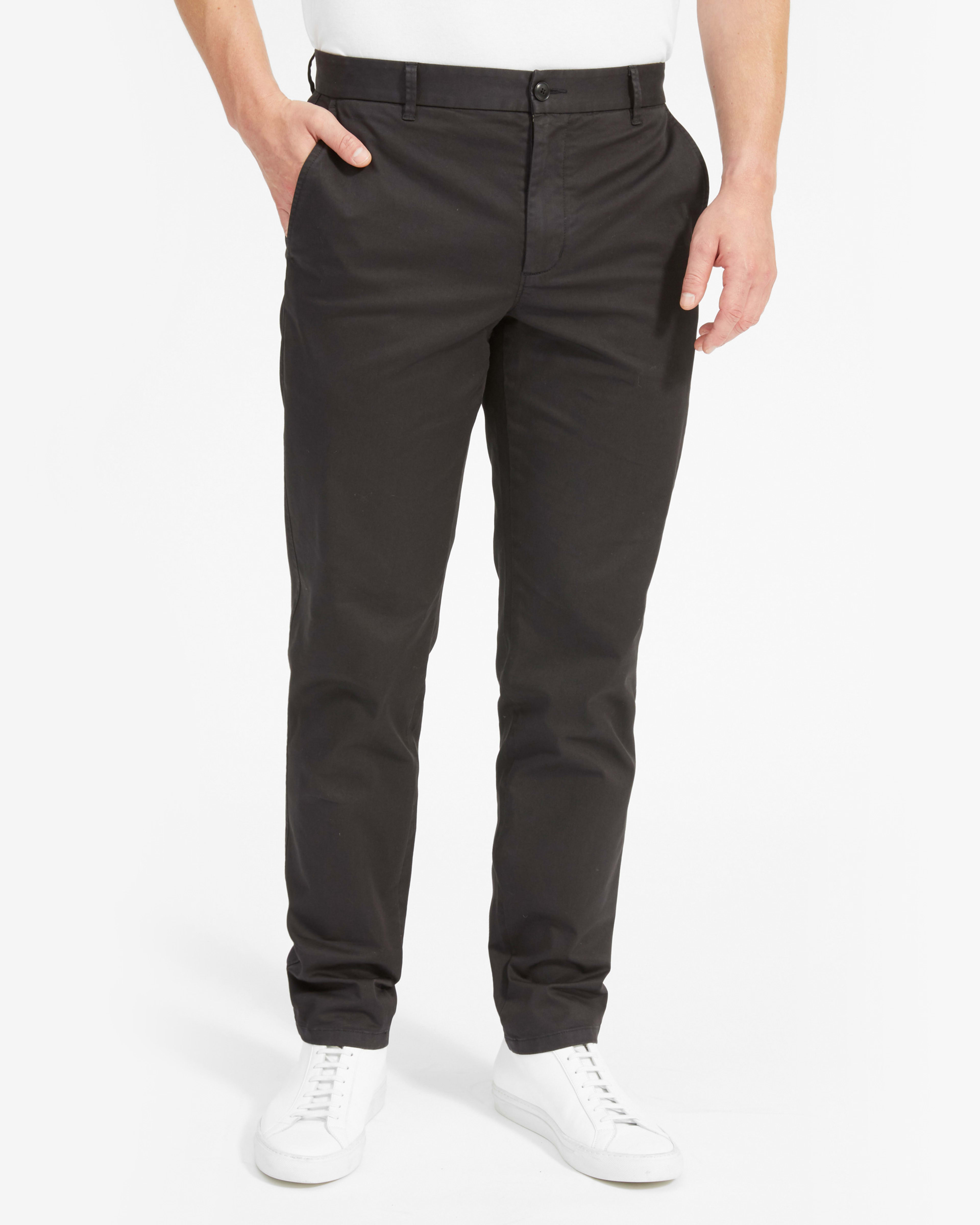 The Midweight Athletic Chino Washed Black – Everlane