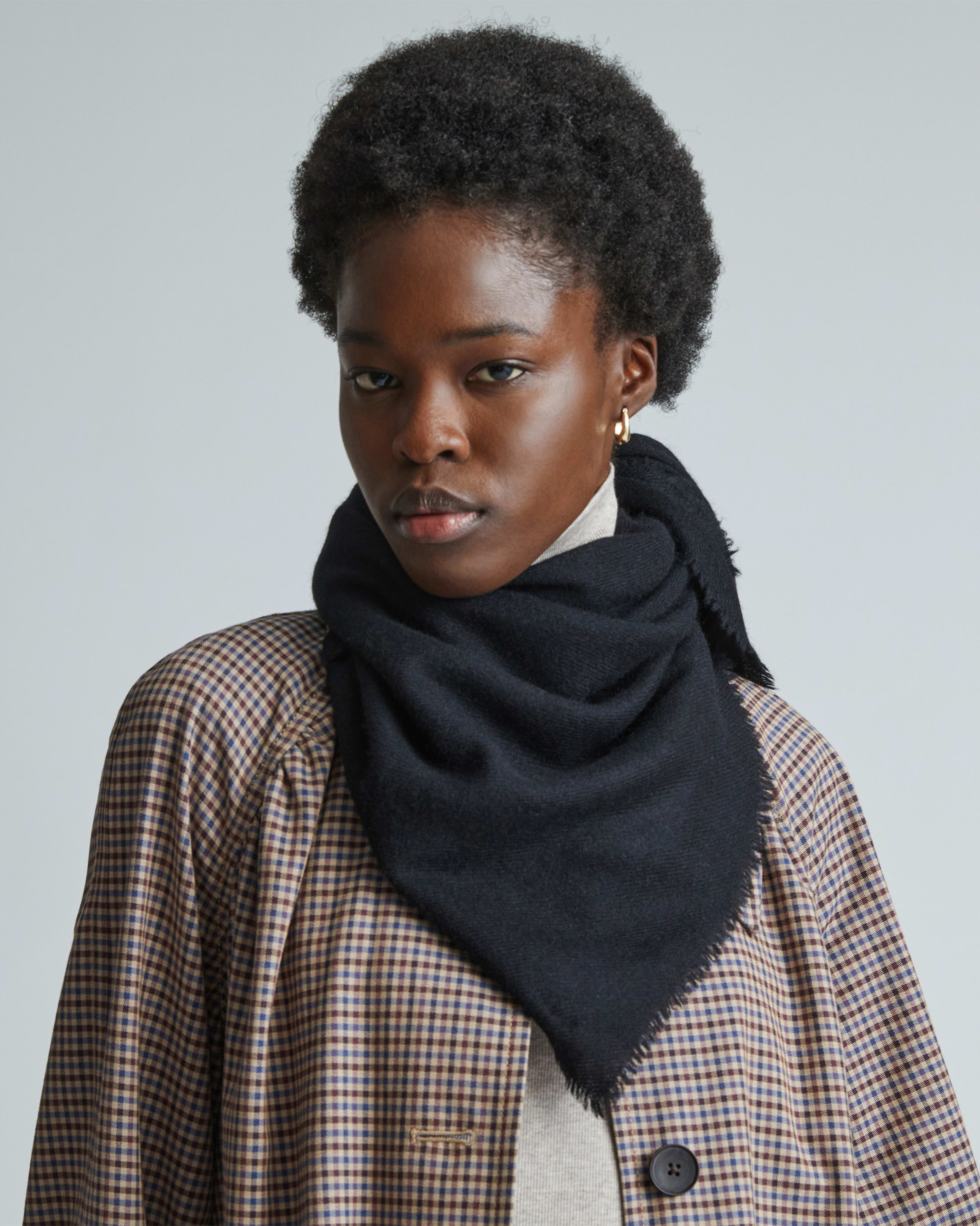 The Cashmere Bandana Black Everlane
