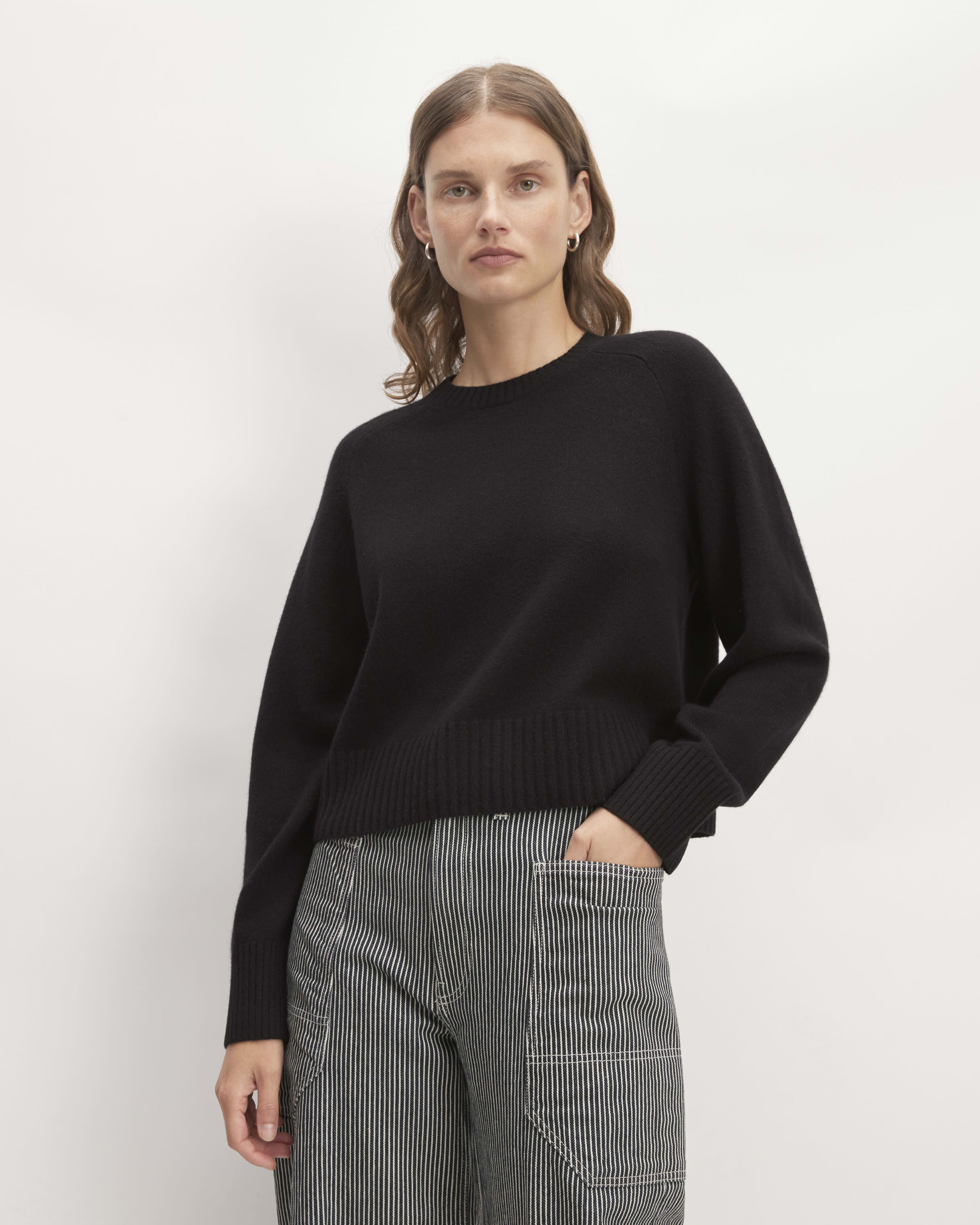 The Cashmere Boxy Crew Sweater Black Everlane