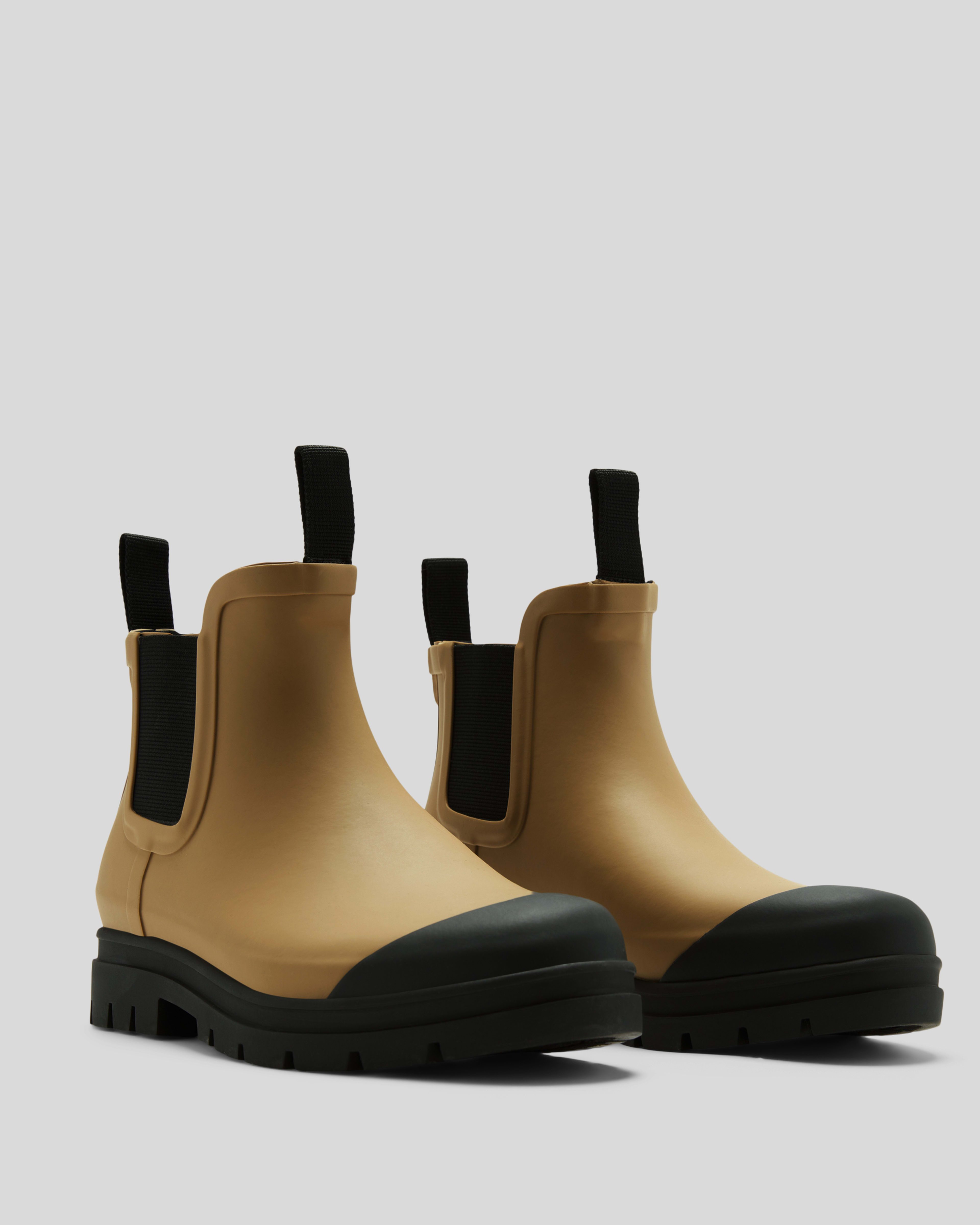 Everlane store rain boots