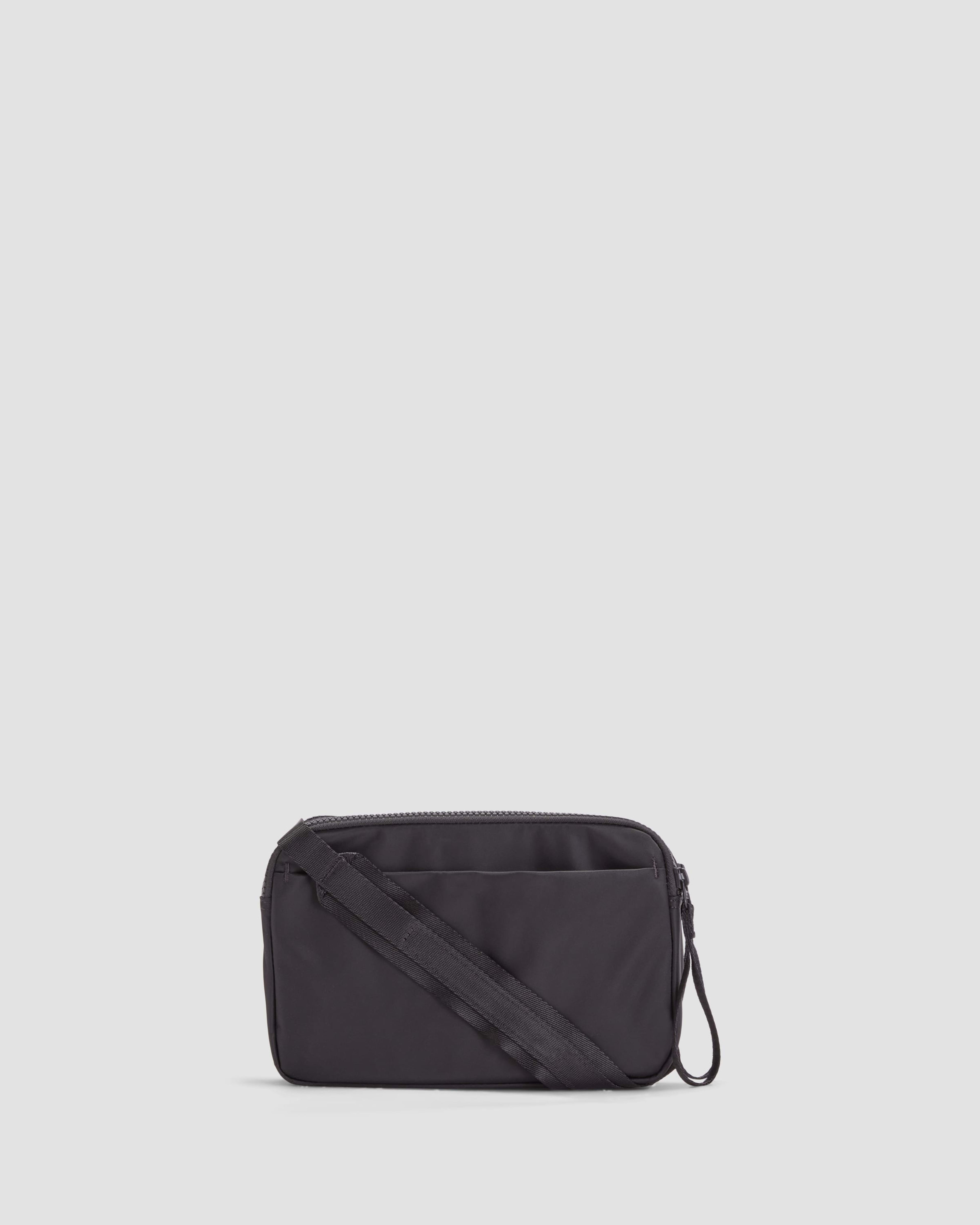 The Recycled Nylon Camera Bag Black Everlane