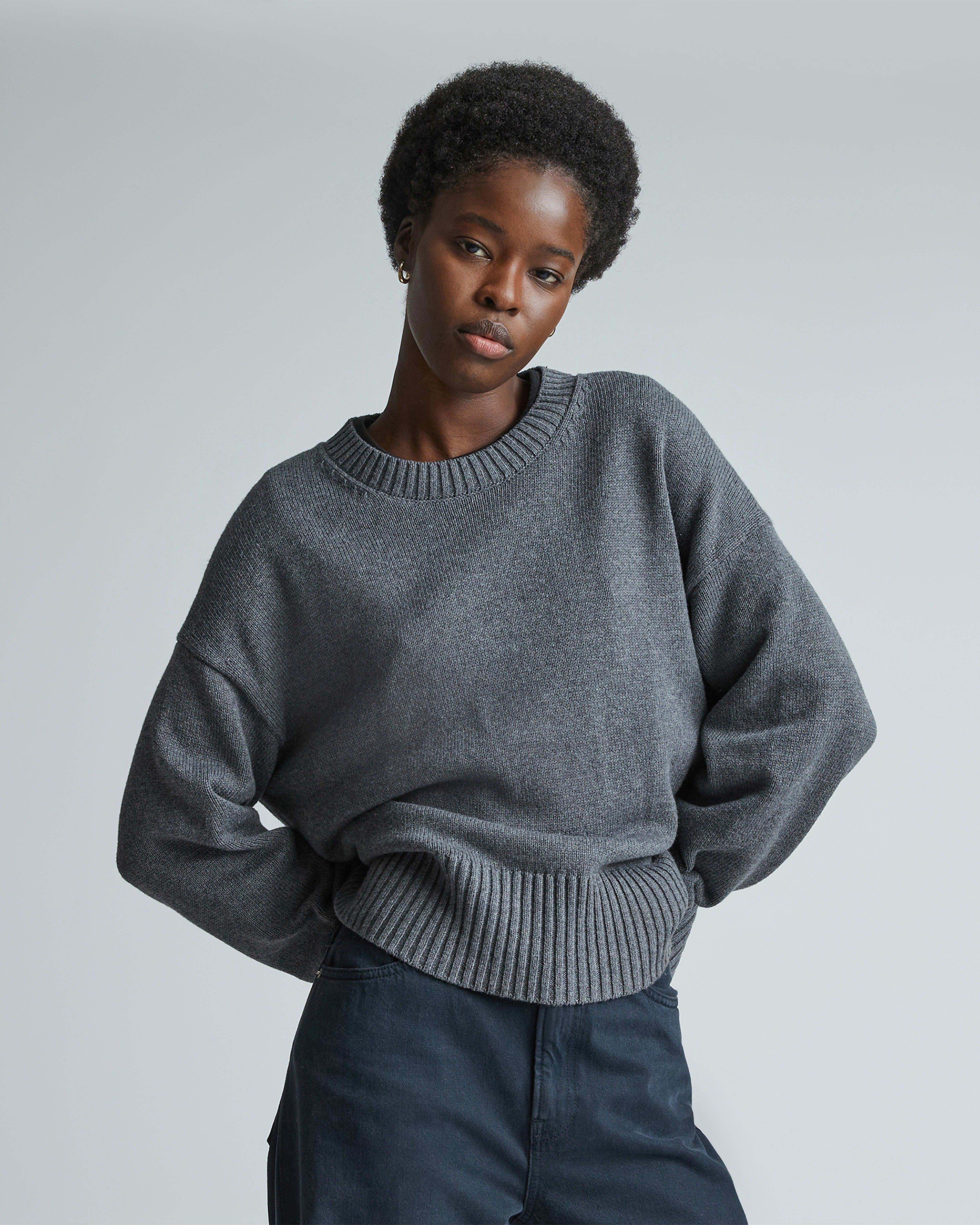 The Organic Cotton Crew Sweater Heathered Charcoal – Everlane