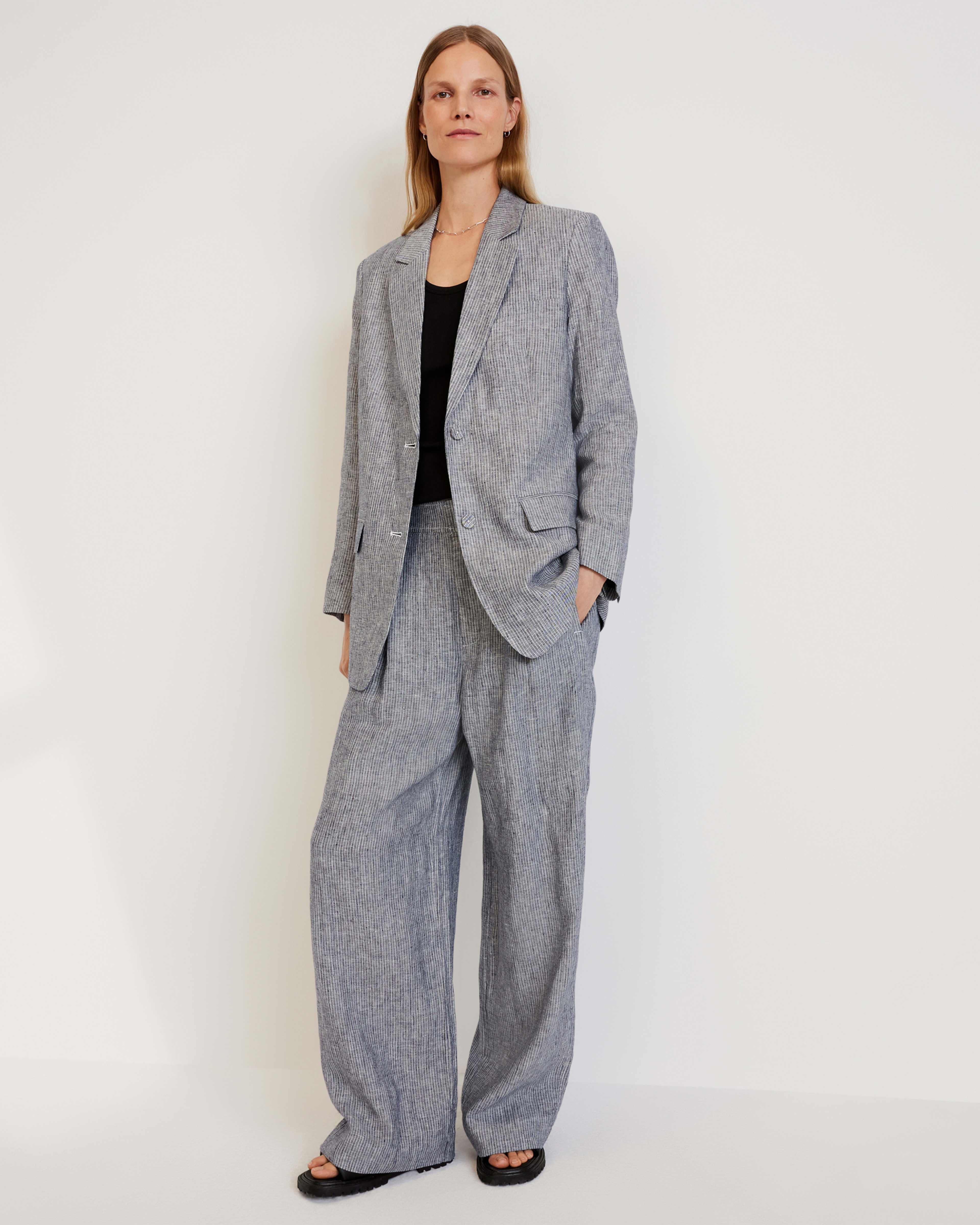 The Linen Oversized Blazer Canvas Tan / Navy Everlane