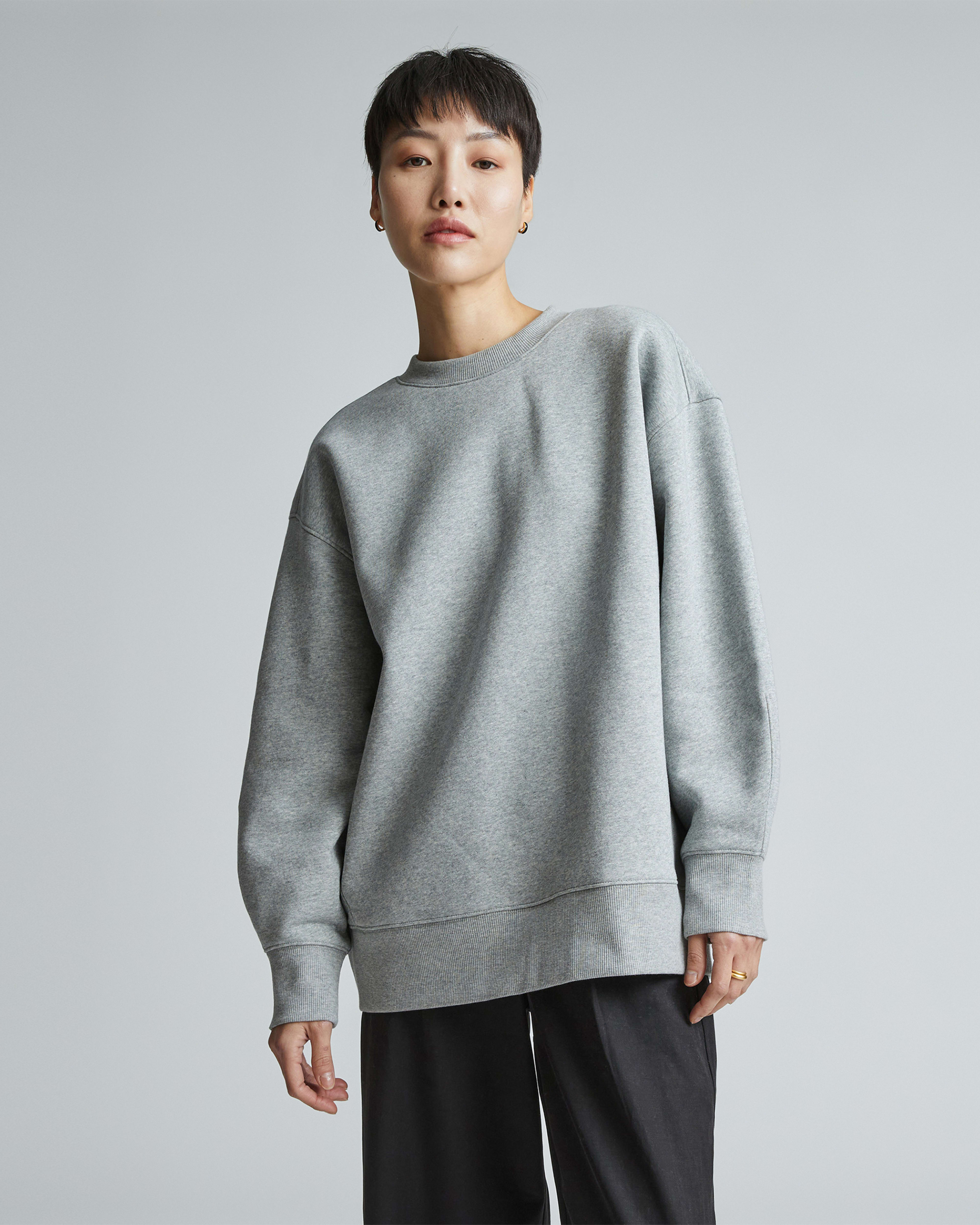 The ReTrack Oversized Crew Heather Grey – Everlane