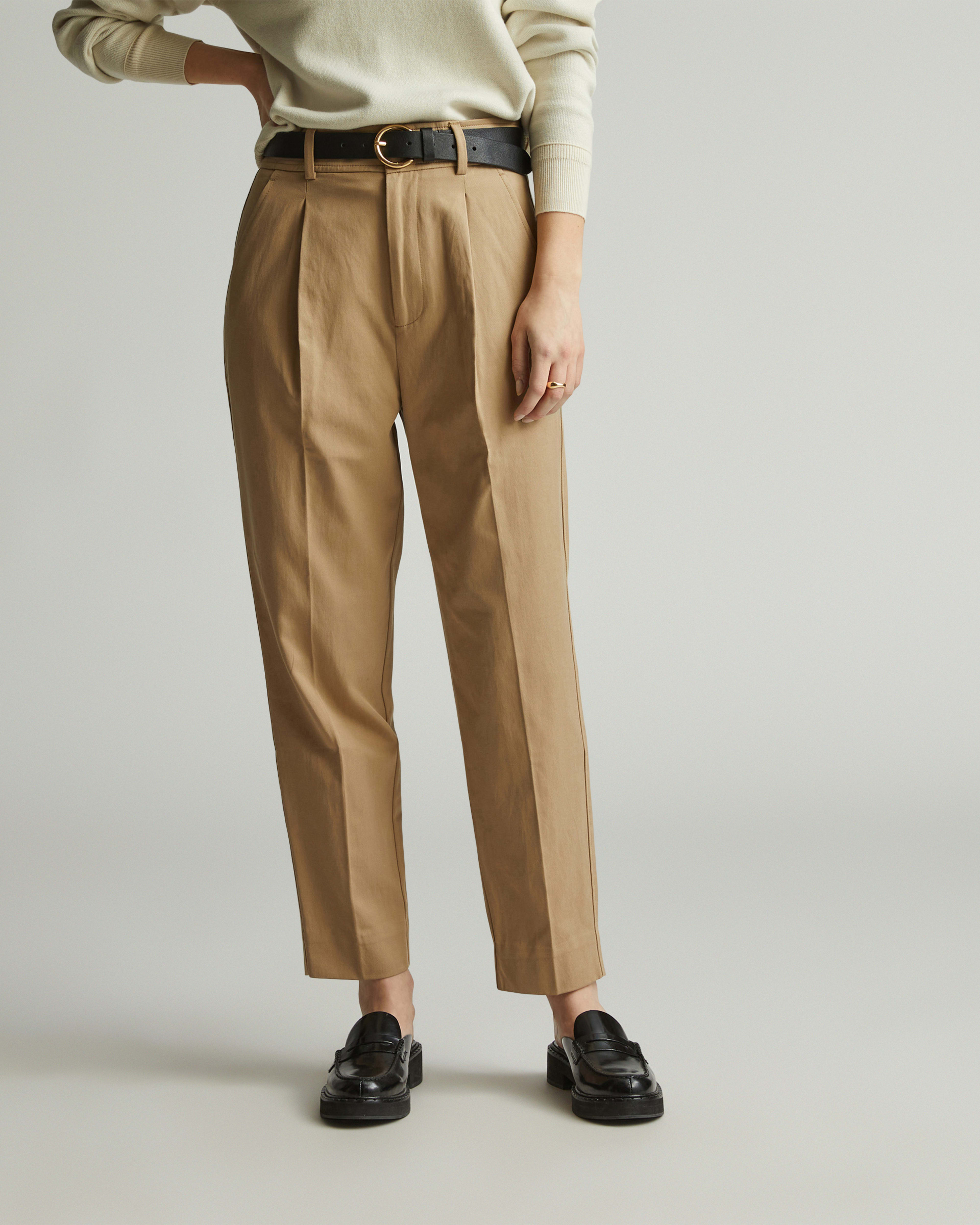 Everlane Sustainable Straight Leg Corduroy Pant Review - Sunshine