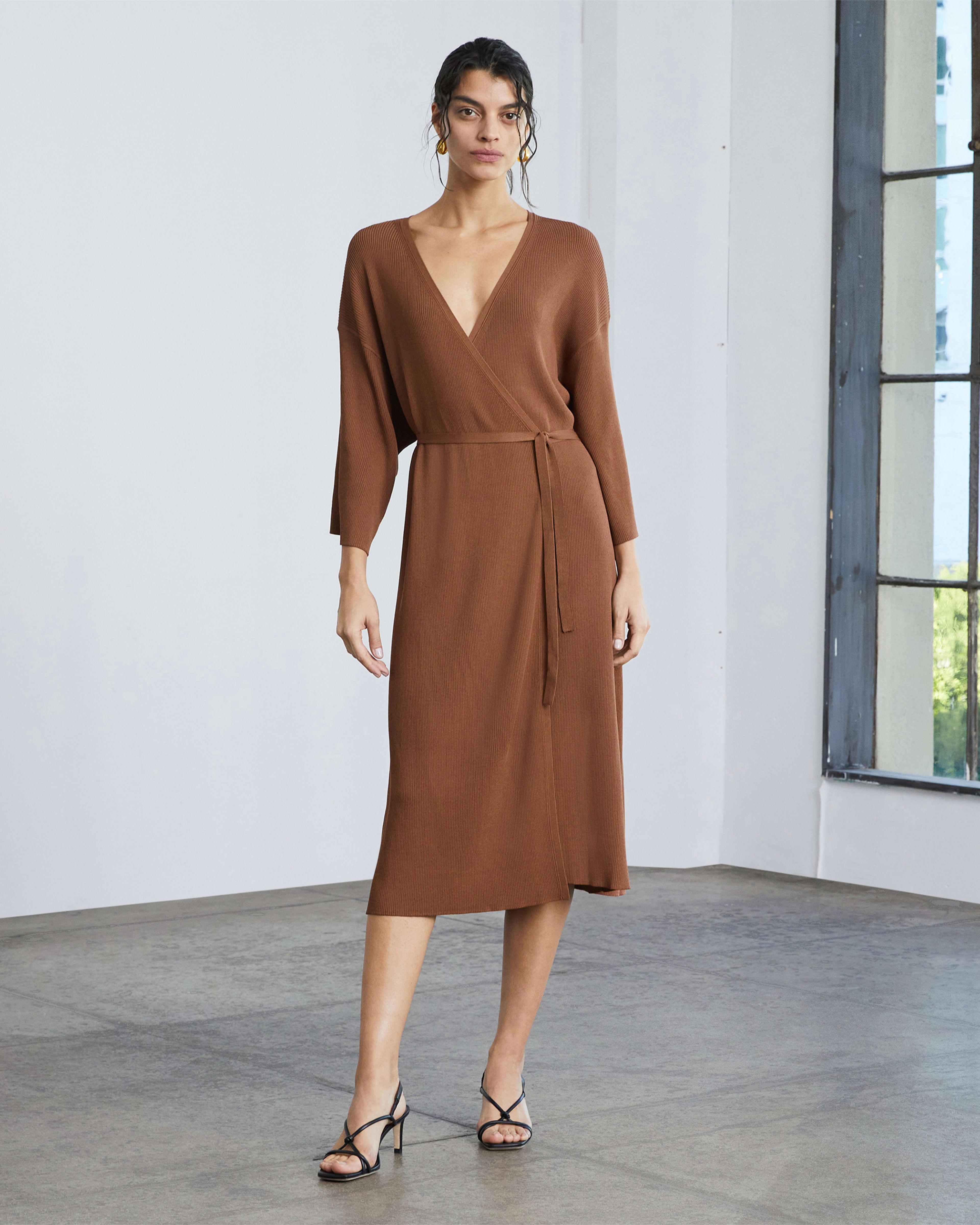 The Ribbed Wrap Midi Dress Carob Brown – Everlane