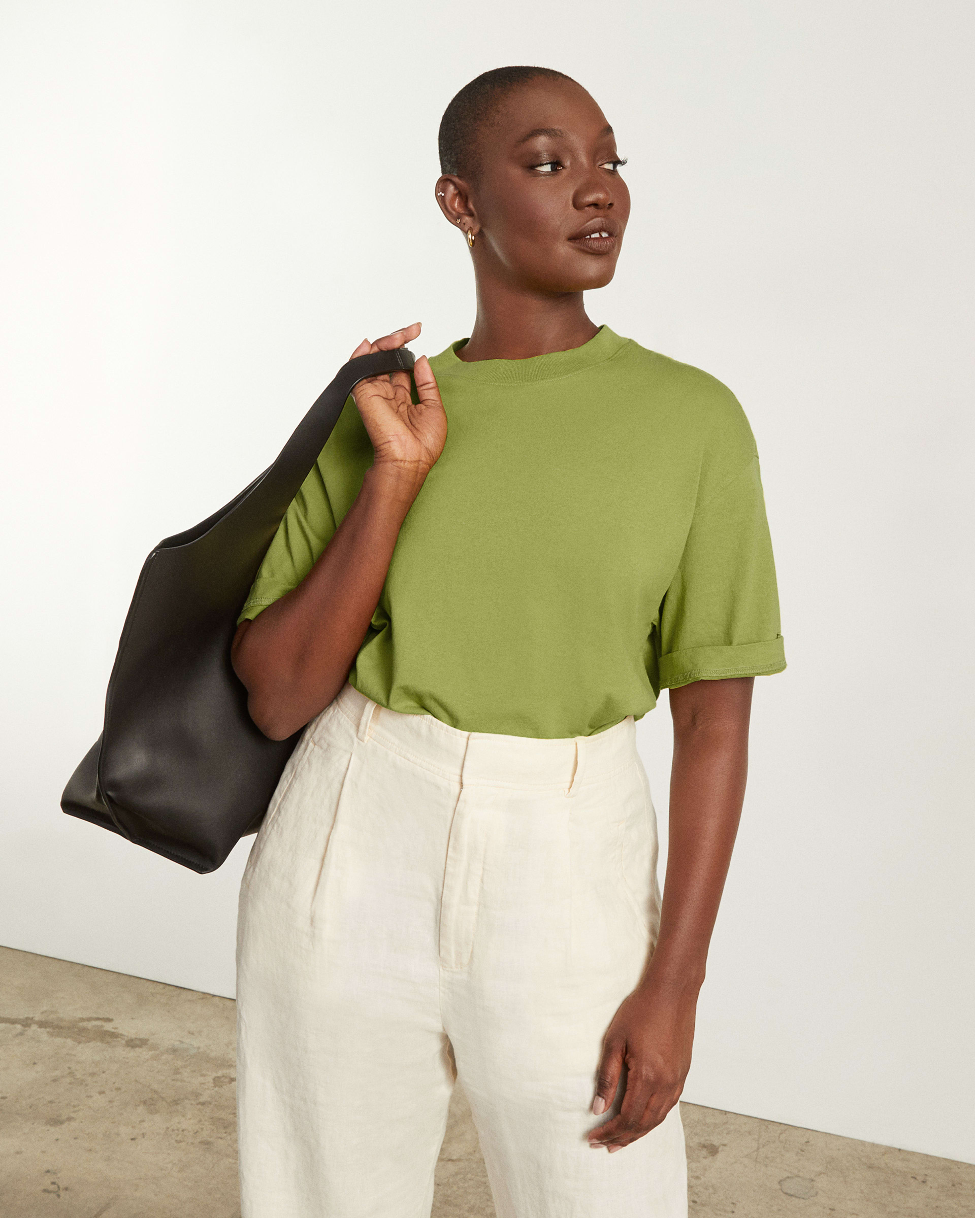 The Premium Weight Relaxed Tee Pepper – Everlane