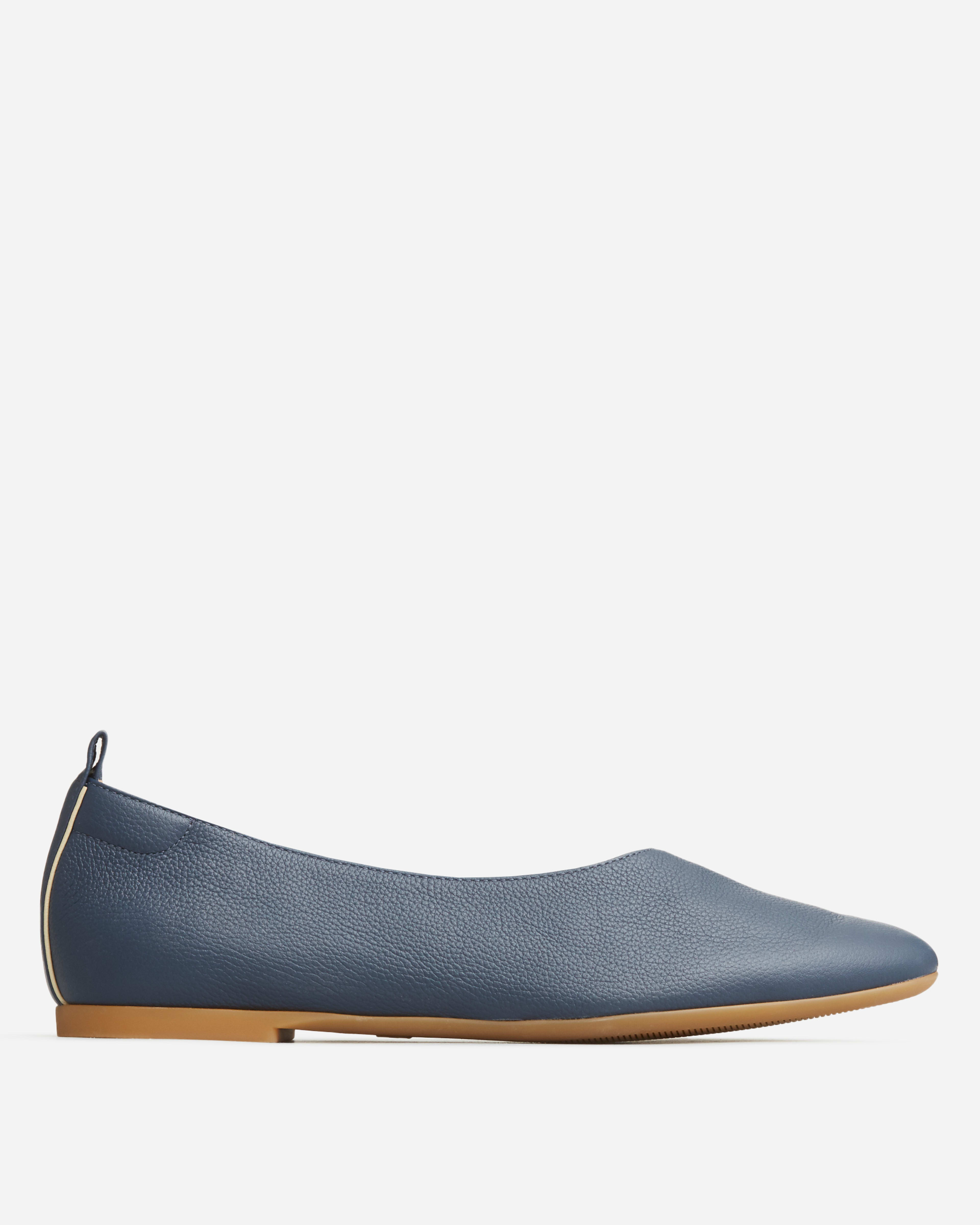 Everlane boss flat sale review