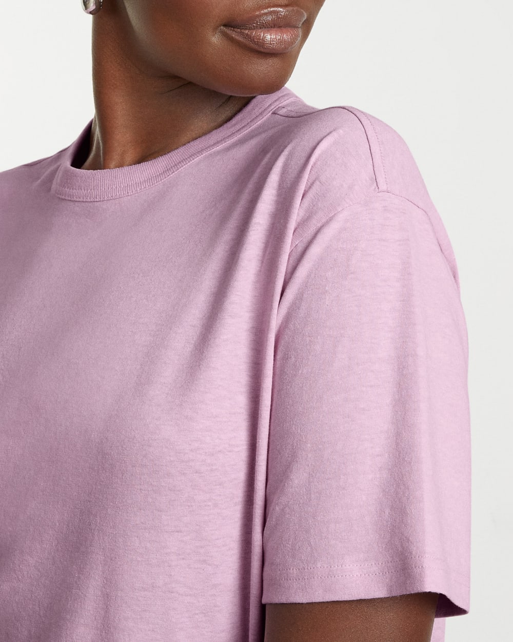 The Everyone Relaxed Hemp Tee in Lilac