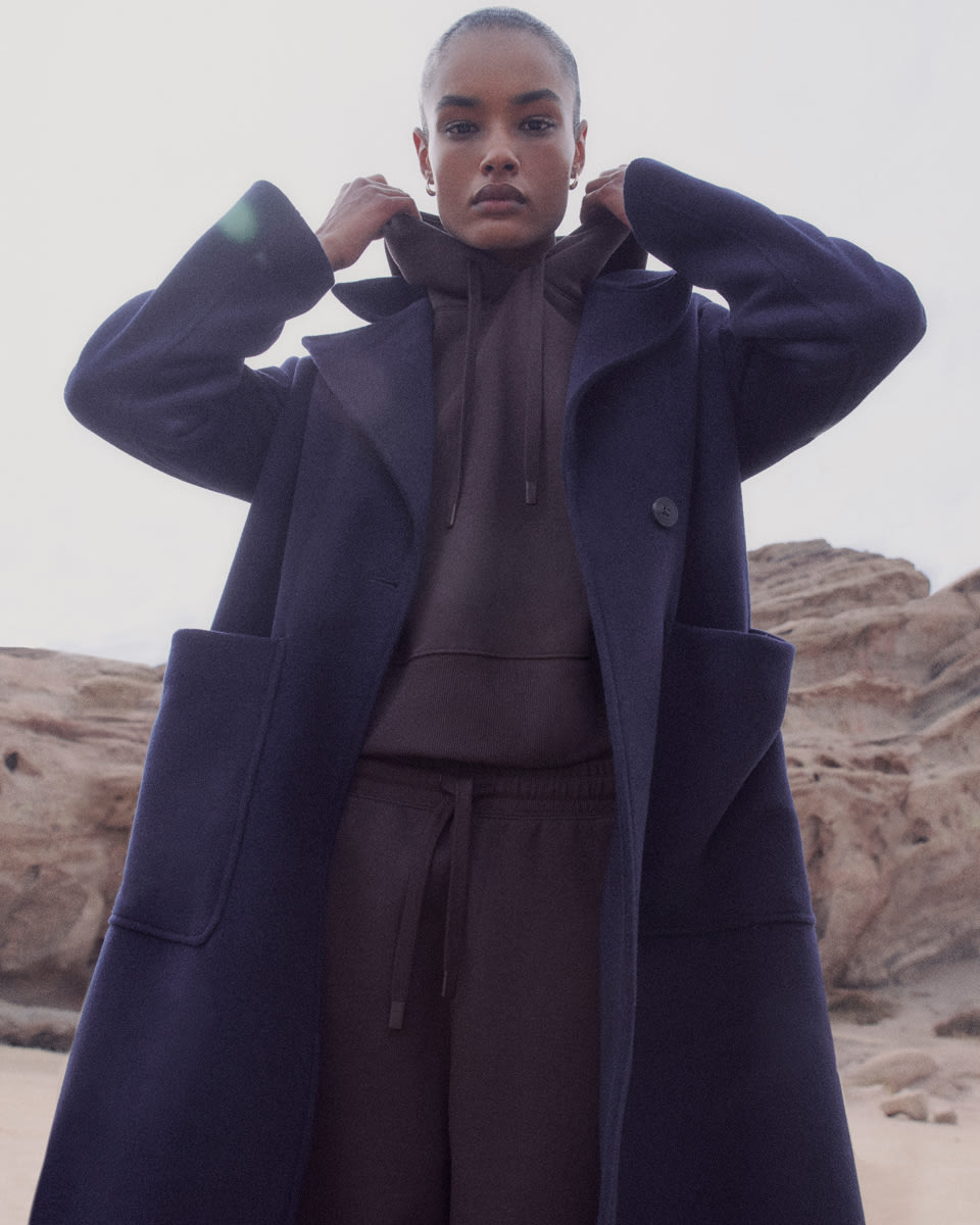 Everlane pic description