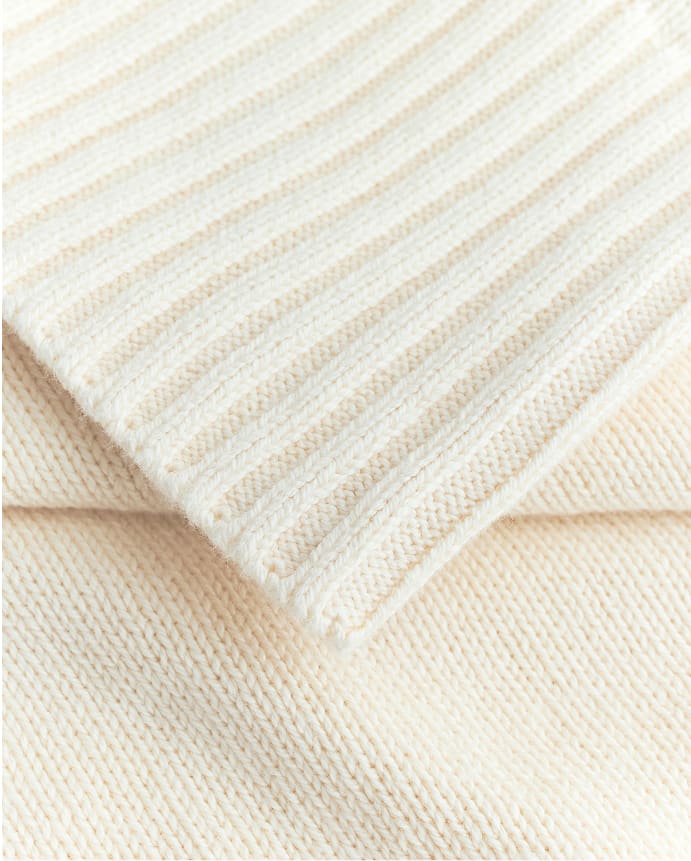 Everlane pic description