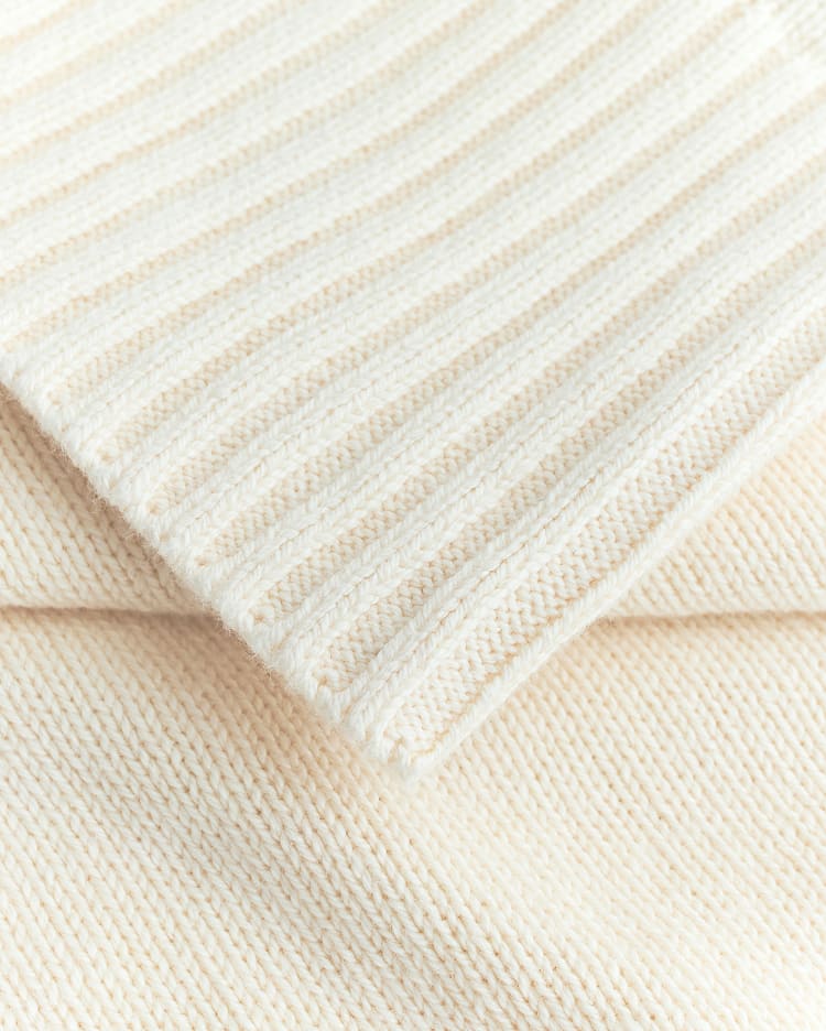 Everlane pic description