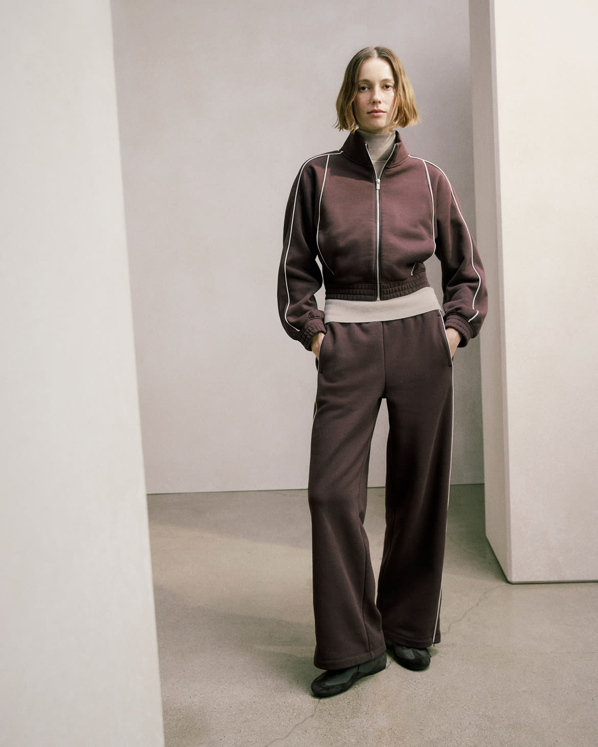 Everlane pic description