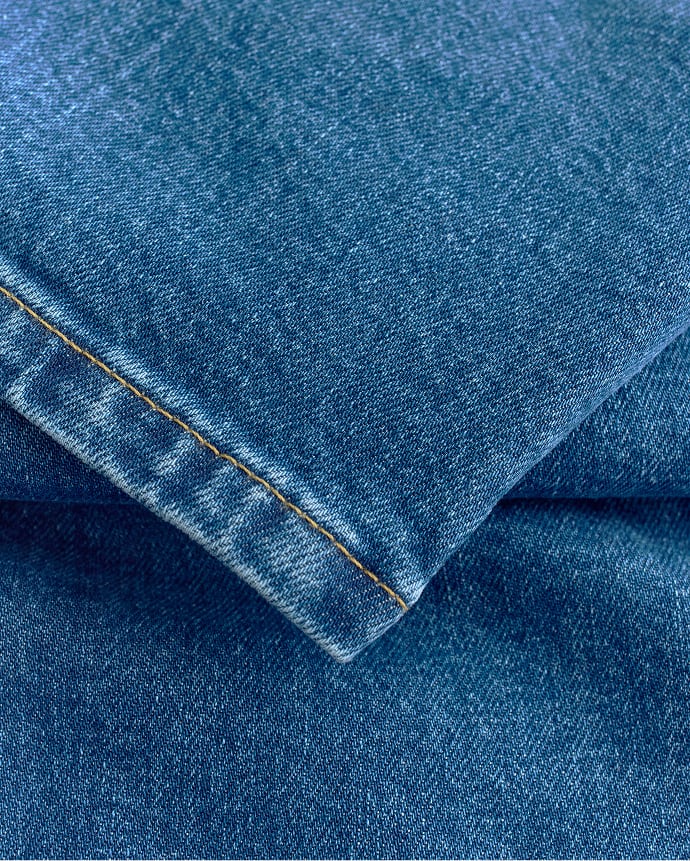 Everlane pic description